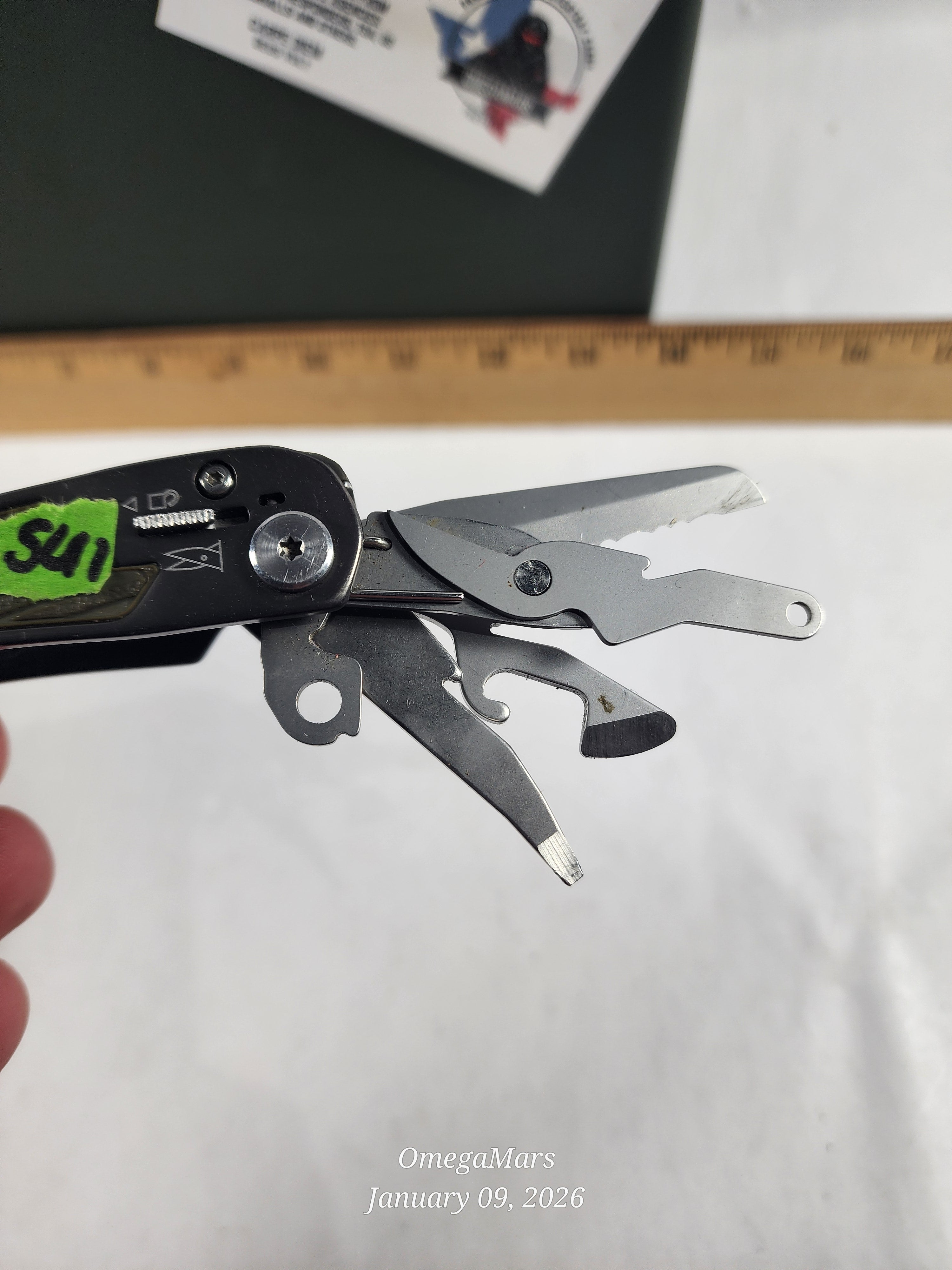 Gerber Bear Grylls Ultimate Gray Stainless Steel Multi-Tool Pliers 12 Tool