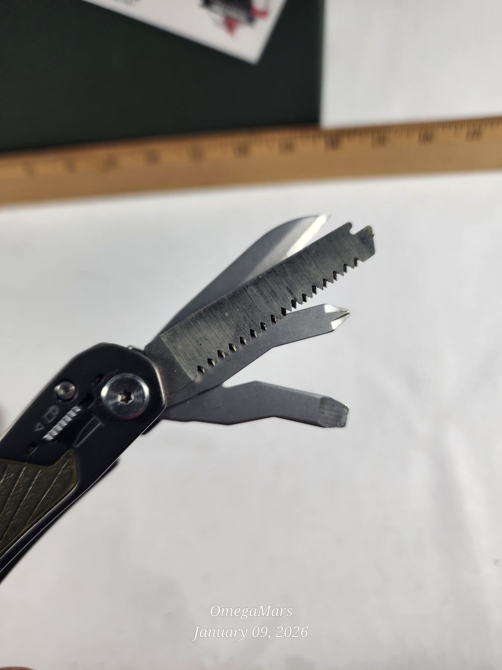 Gerber Bear Grylls Ultimate Gray Stainless Steel Multi-Tool Pliers 12 Tool