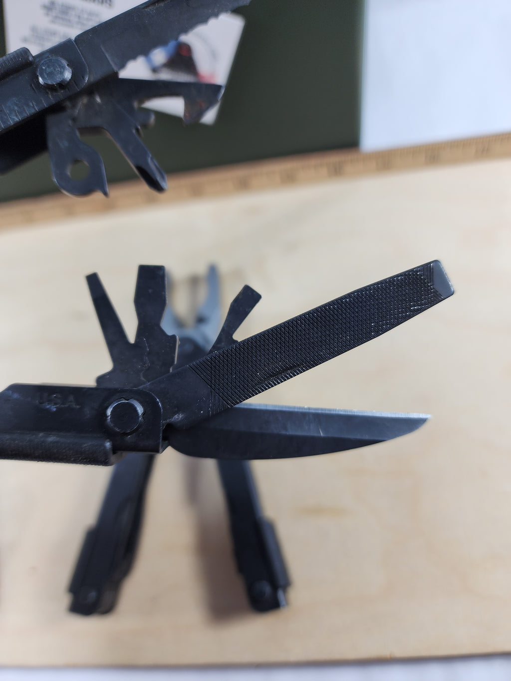 Gerber Multi-Plier 600 - Stainless/Black Blunt nose (MSRP $124.99)
