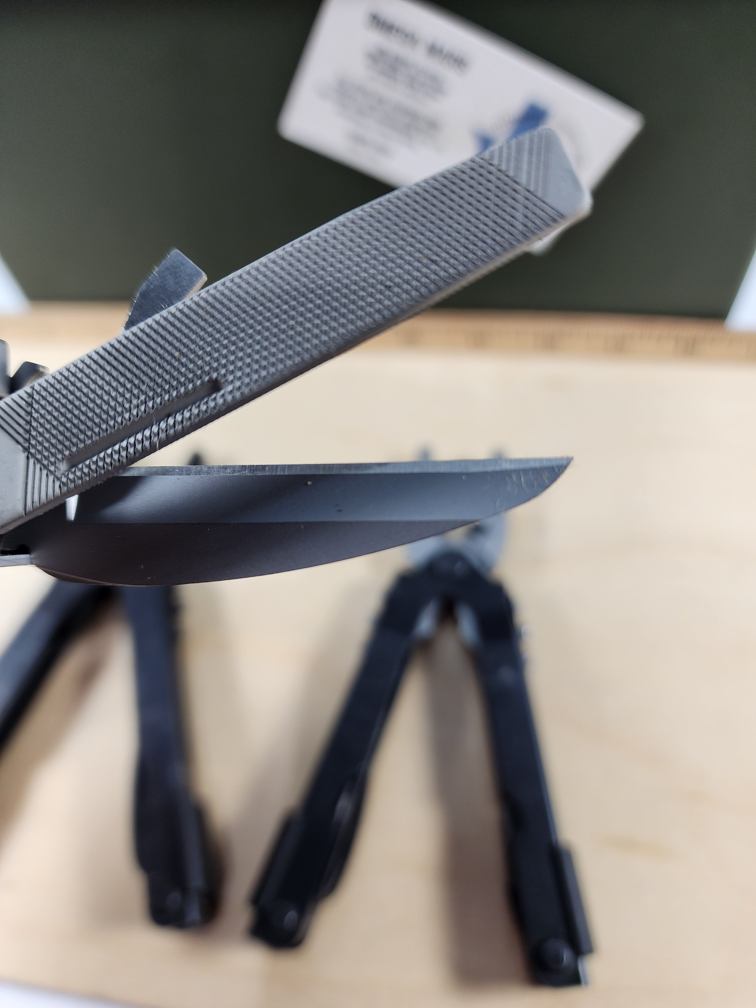 Gerber Multi-Plier 600 - Stainless/Black Blunt nose (MSRP $124.99)