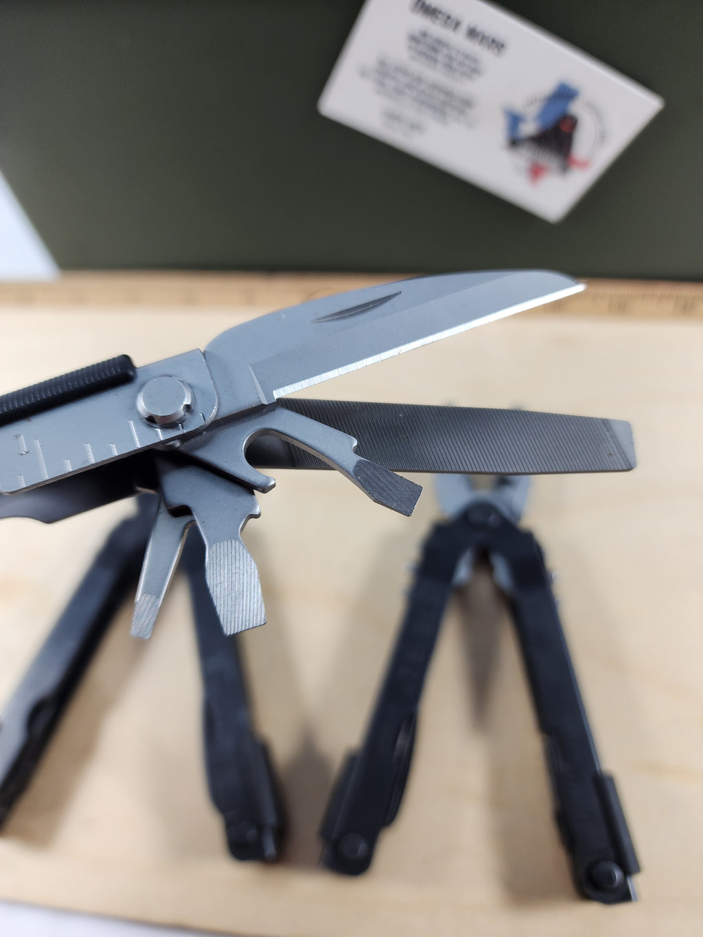 Gerber Multi-Plier 600 - Stainless/Black Blunt nose (MSRP $124.99)