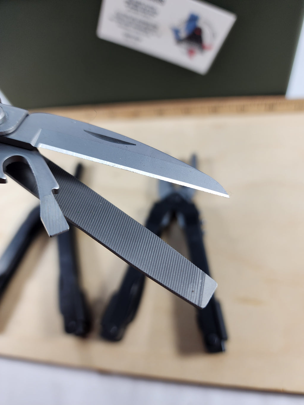 Gerber Multi-Plier 600 - Stainless/Black Blunt nose (MSRP $124.99)