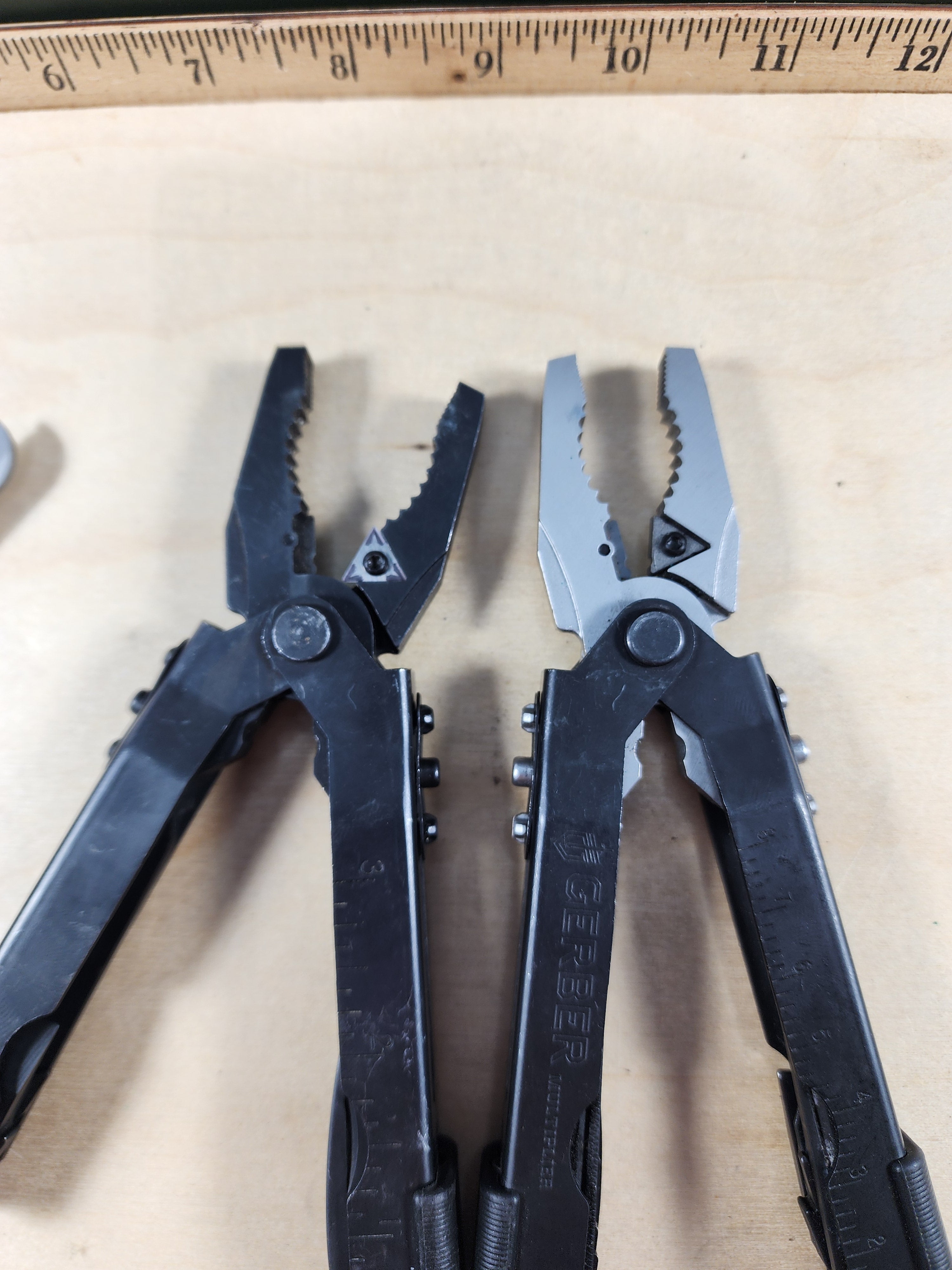 Gerber Multi-Plier 600 - Stainless/Black Blunt nose (MSRP $124.99)