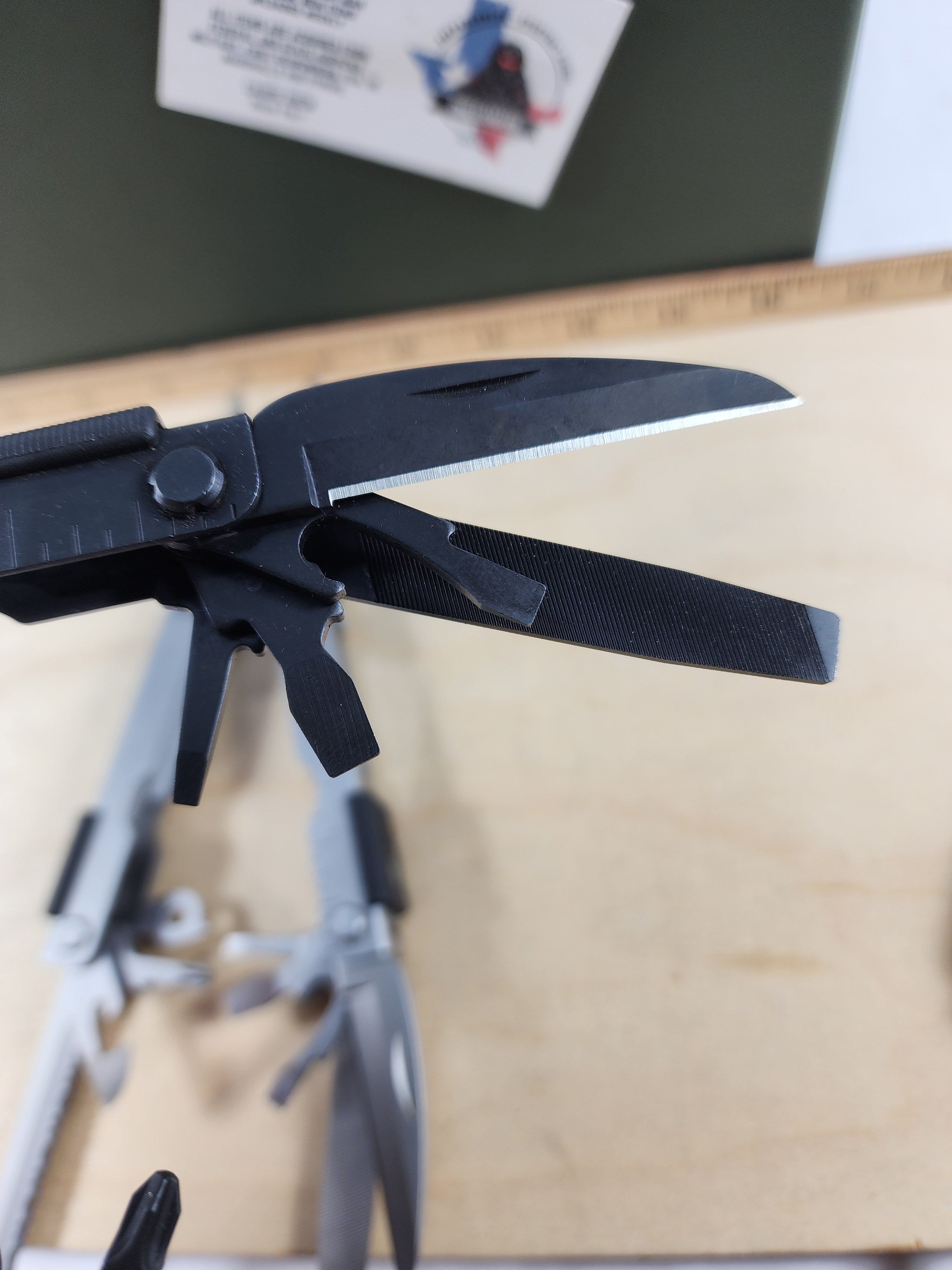 Gerber Multi-Plier 600 - Stainless/Black Carbide Cutters (MSRP $124.95)