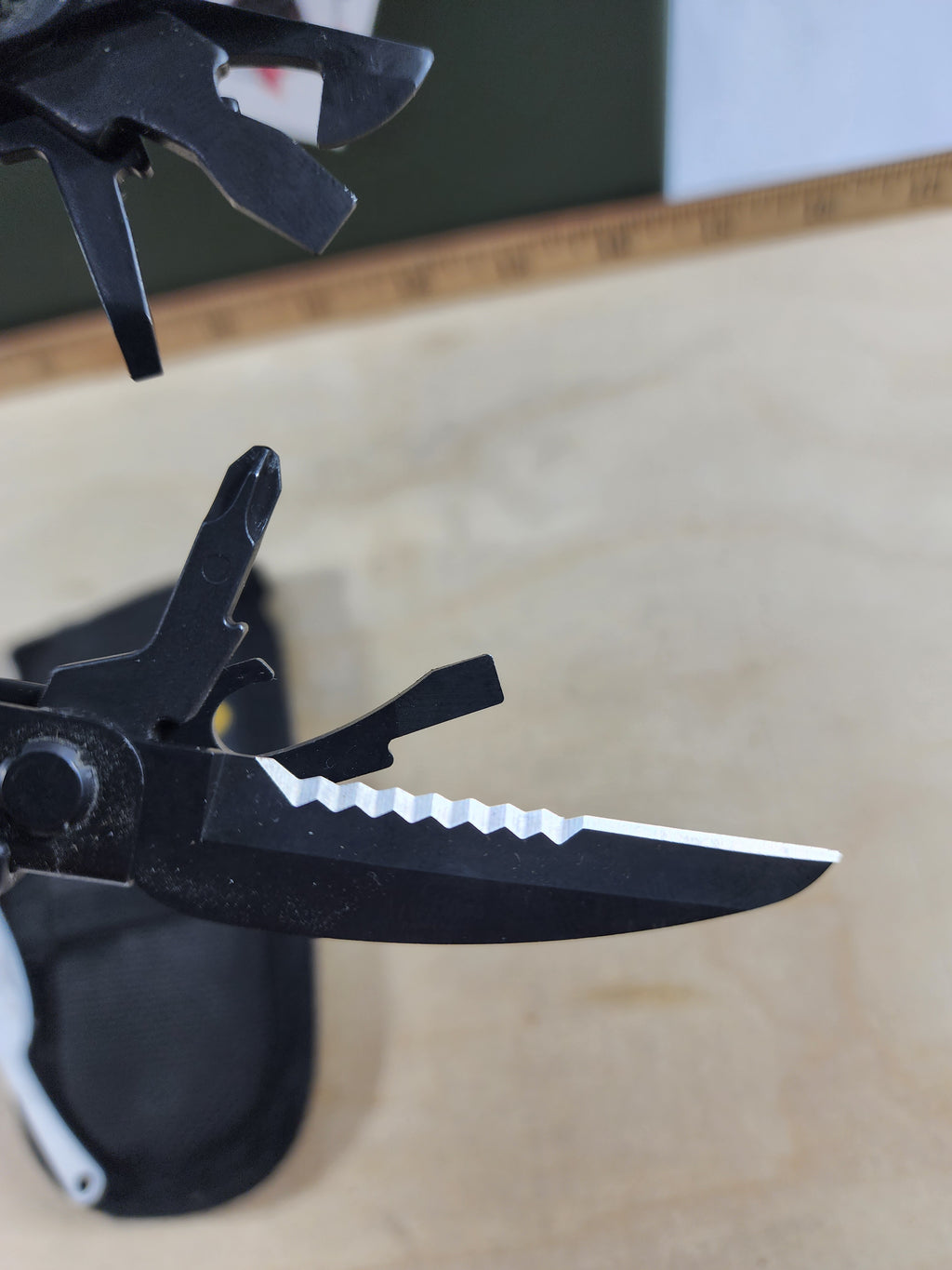 Gerber Compact Sport Multi-Plier 400