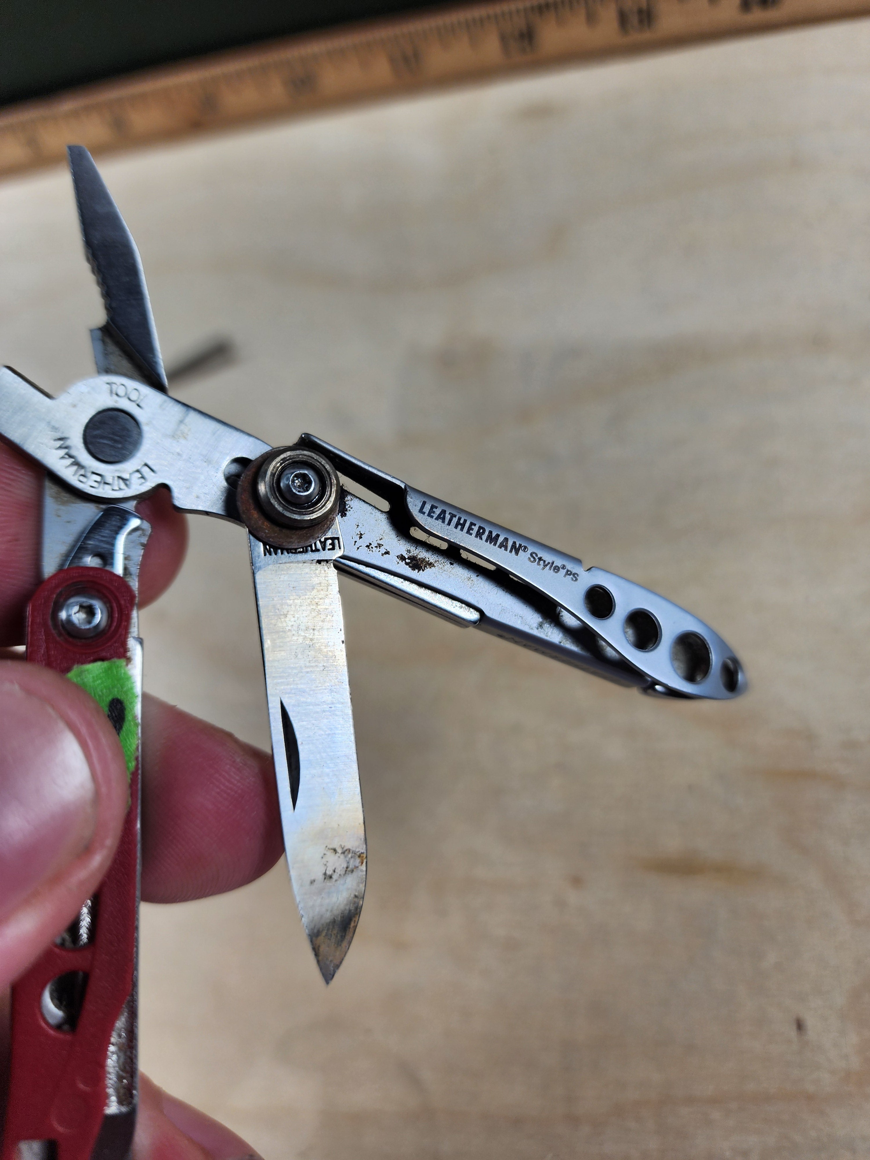 Leatherman Style PS #-2 Customized, scissors replaced with knife, dirty/light rust