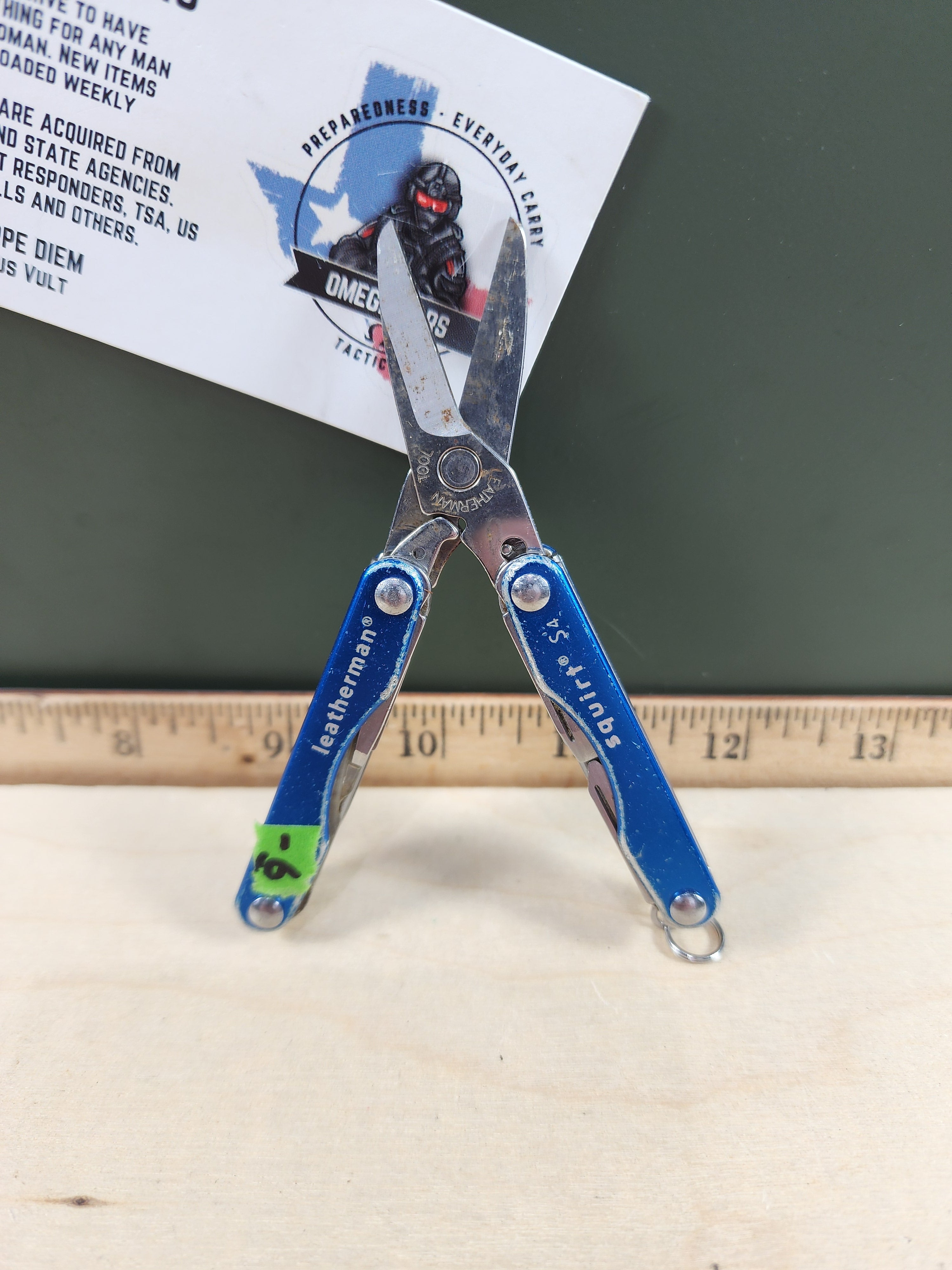 Leatherman Squirt S4 #-6 light usage, light rust