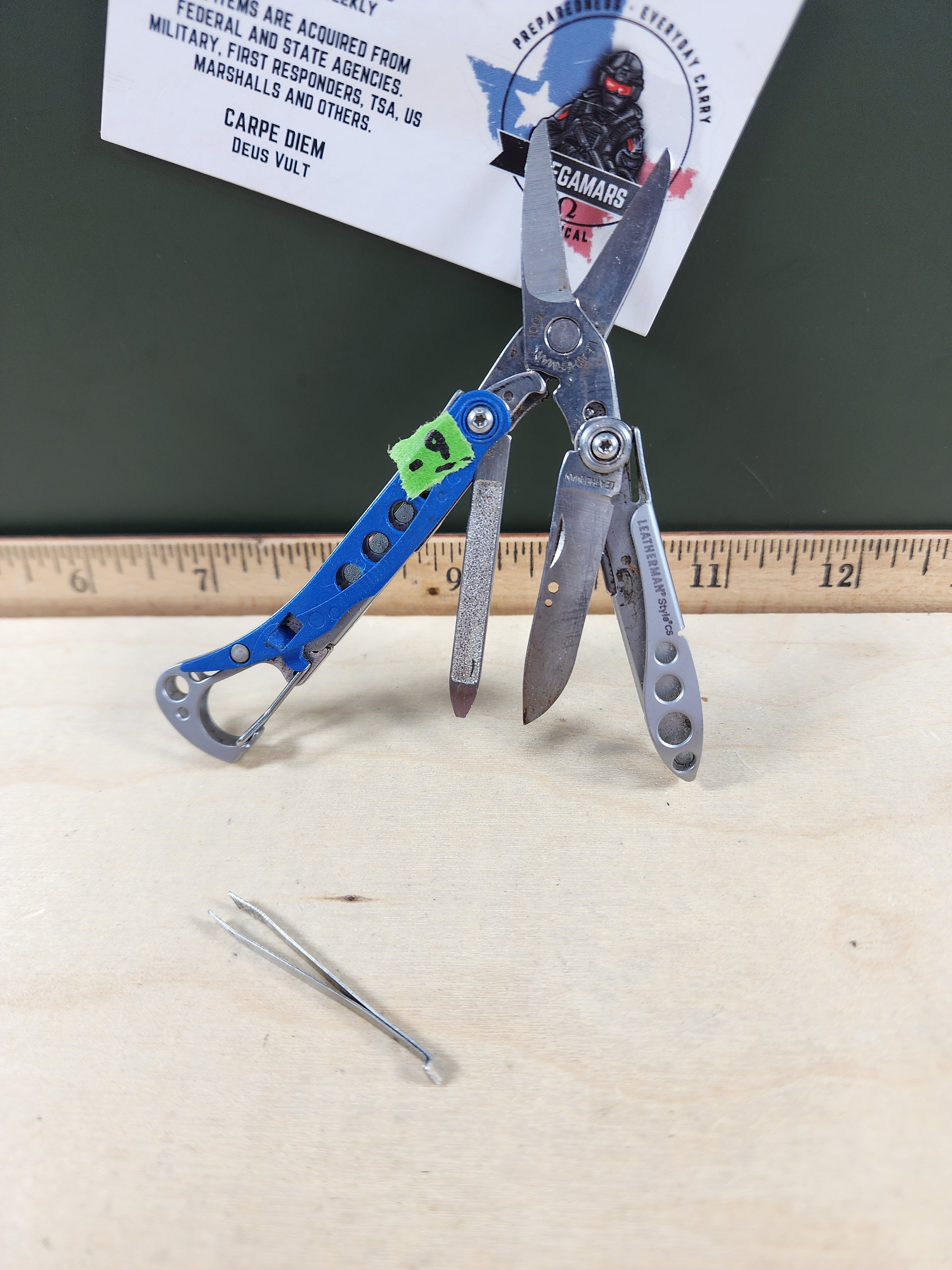 Leatherman Style CS #-9 light usage blade chipped, rare discontinued color