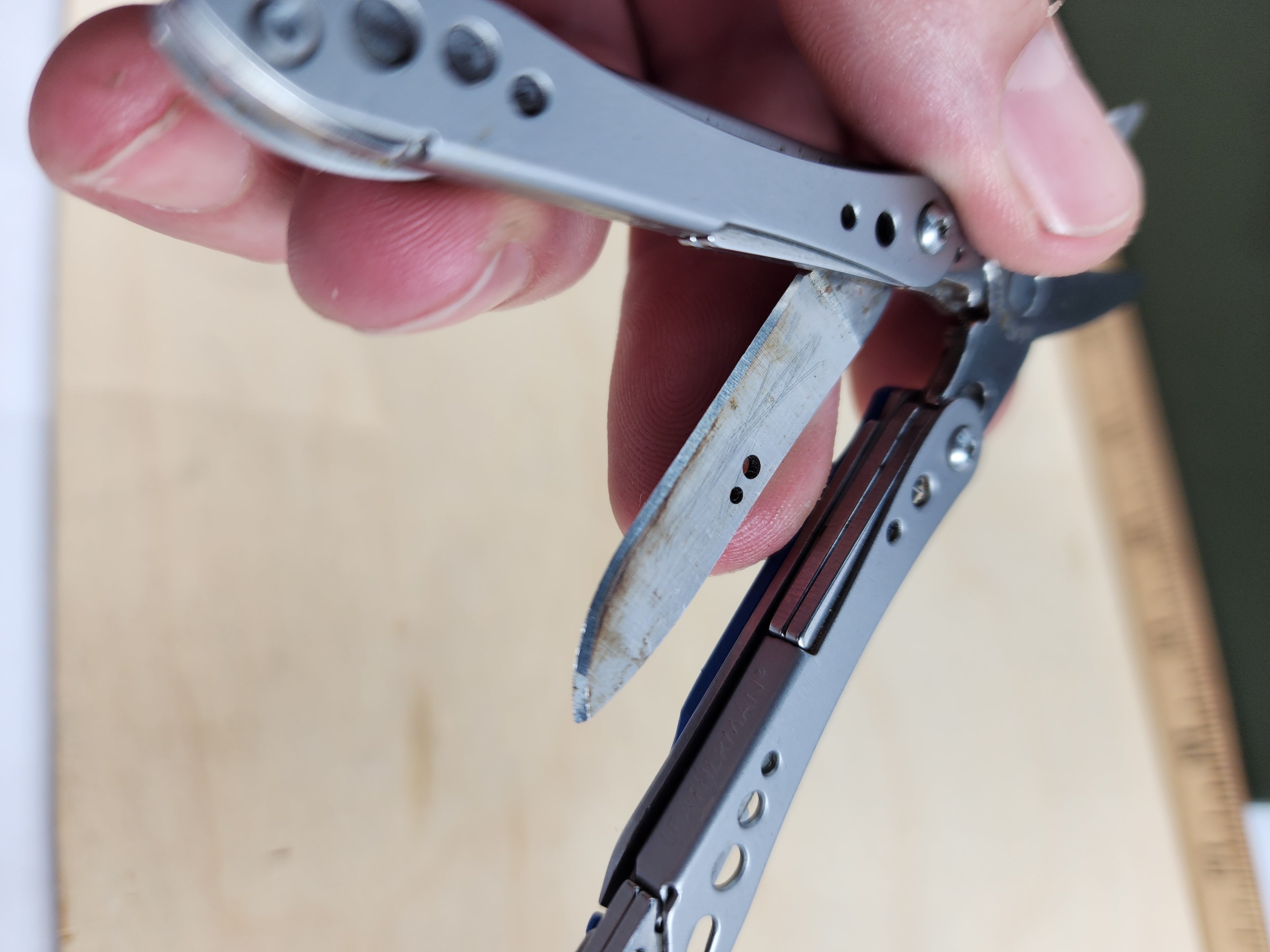 Leatherman Style CS #-9 light usage blade chipped, rare discontinued color