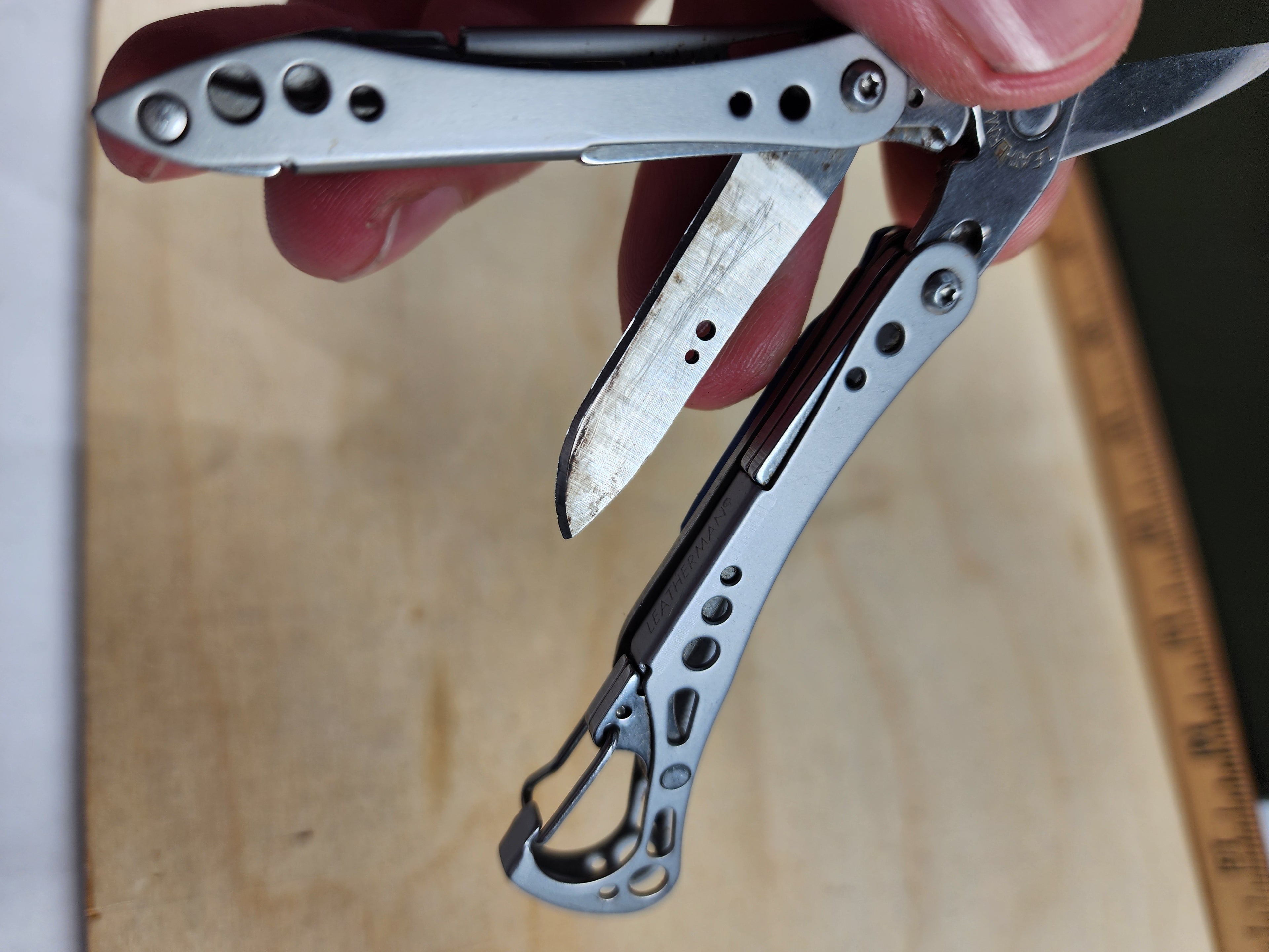 Leatherman Style CS #-9 light usage blade chipped, rare discontinued color