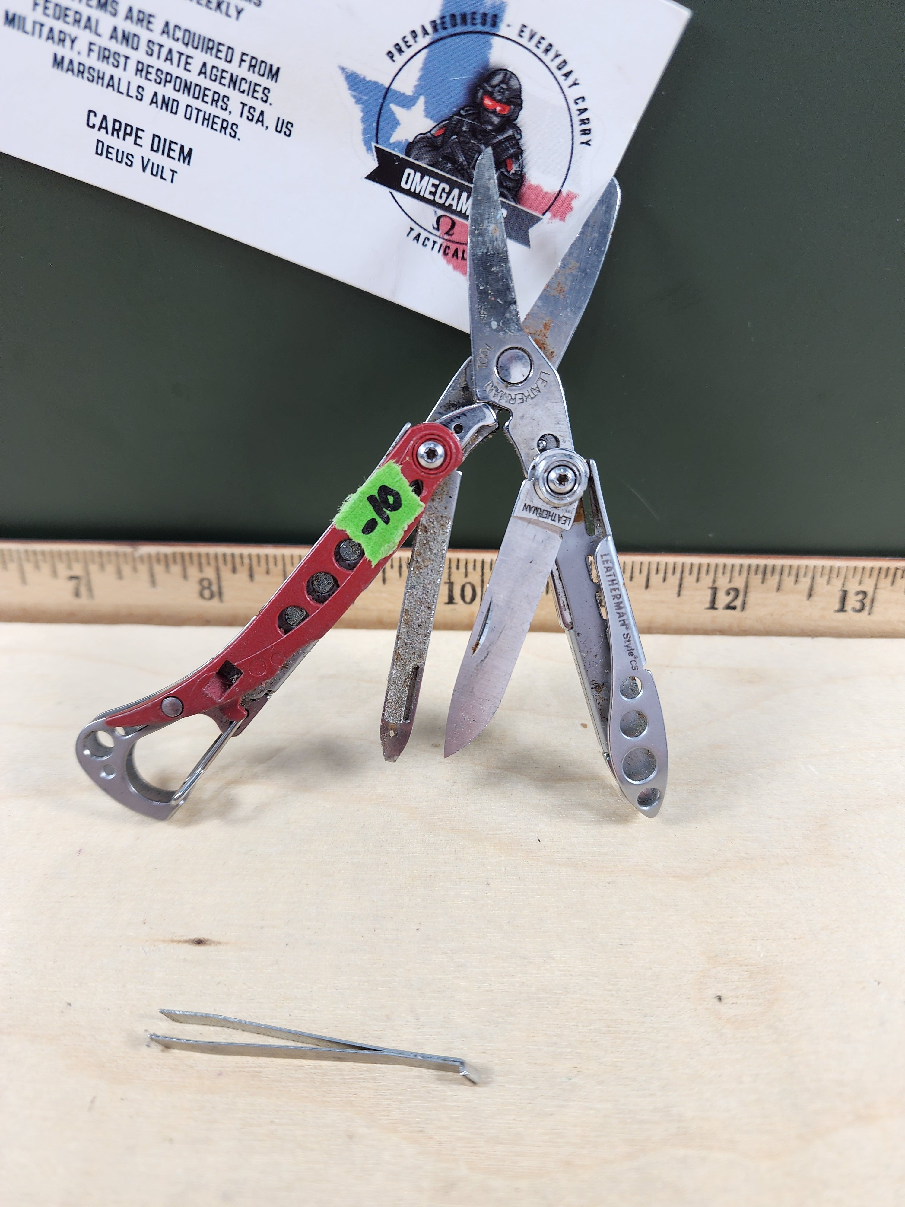 Leatherman Style CS #-10 Light usage light rust, discontinued red color option