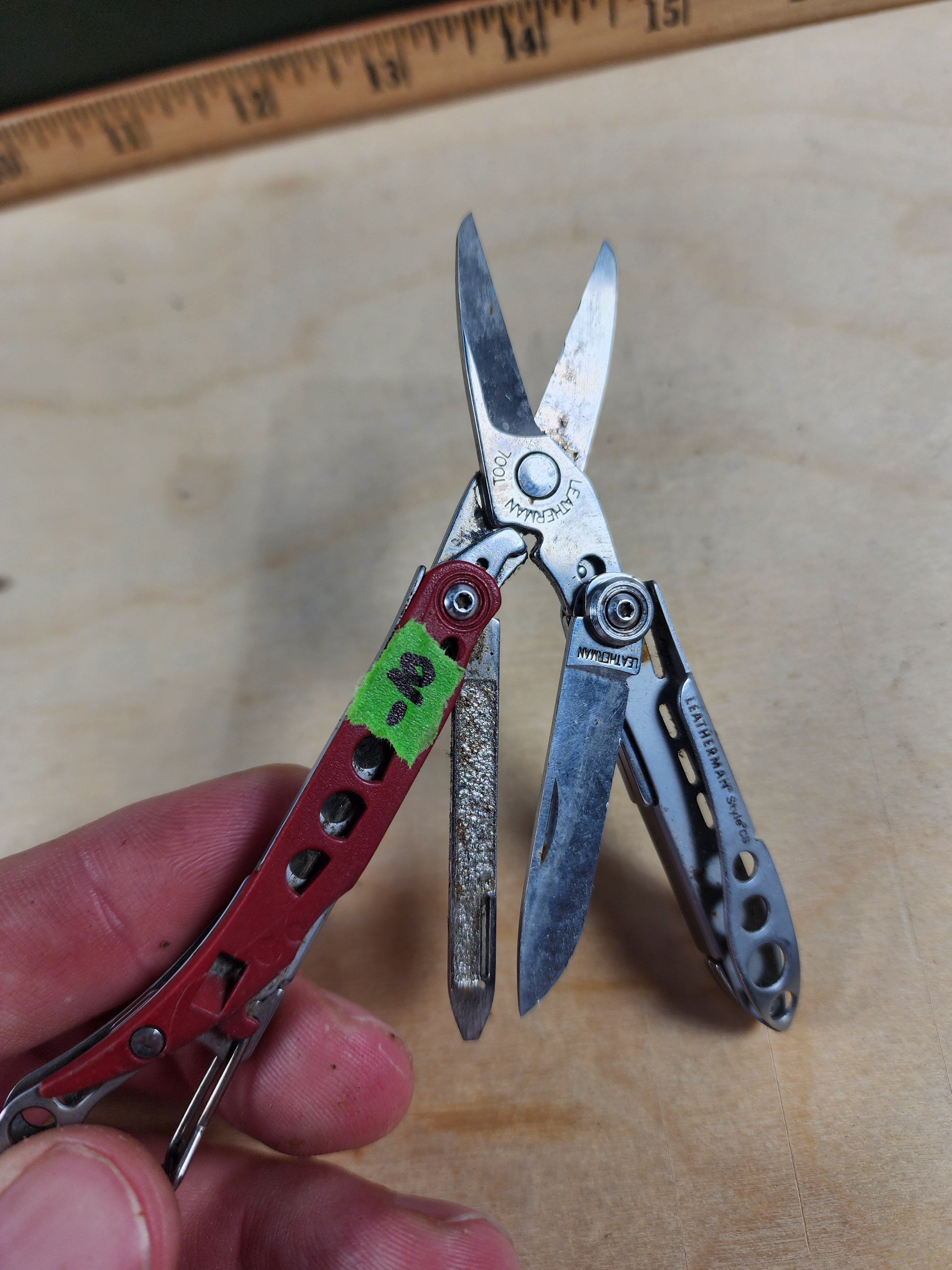 Leatherman Style CS #-10 Light usage light rust, discontinued red color option