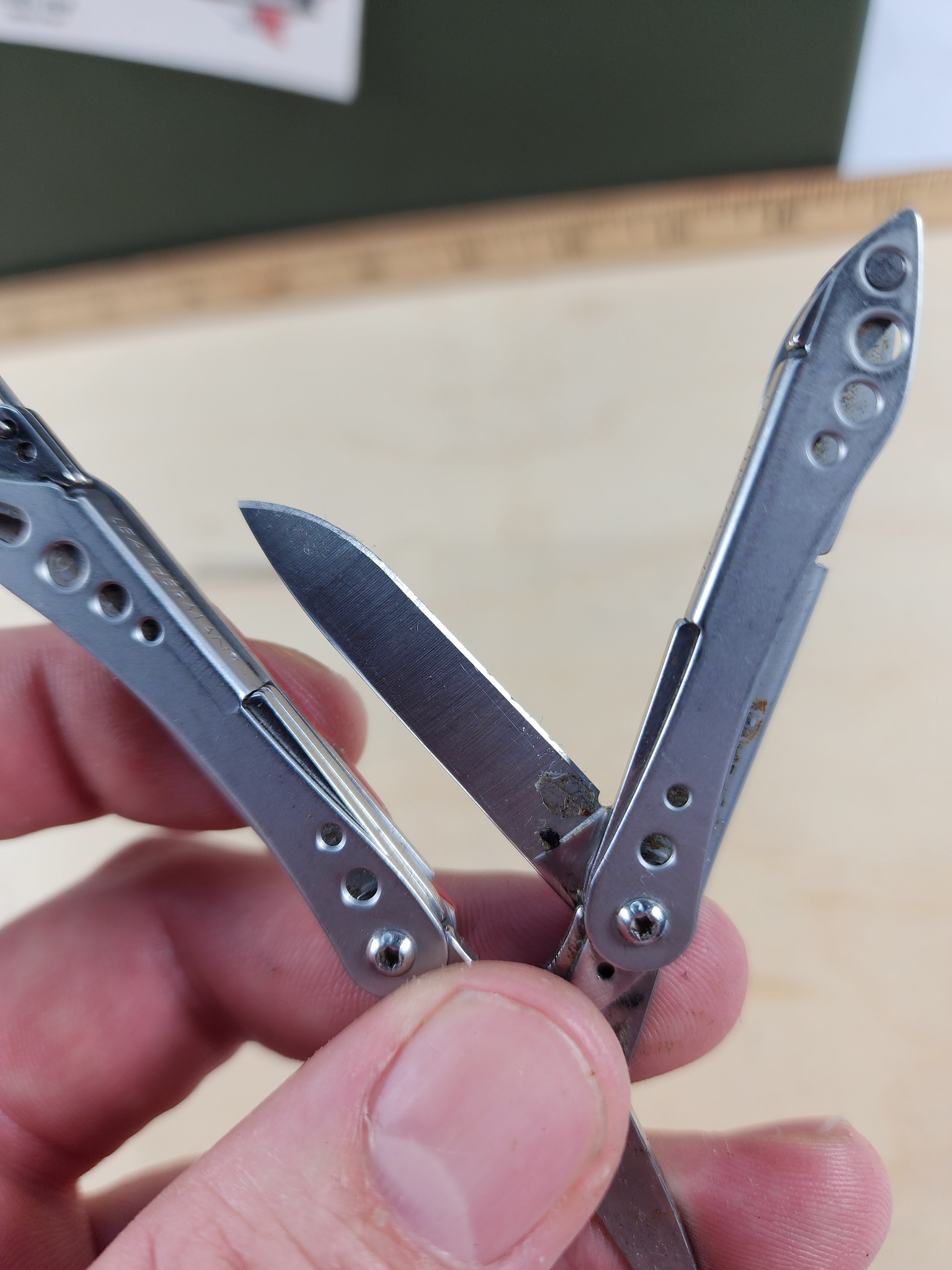 Leatherman Style CS #-10 Light usage light rust, discontinued red color option