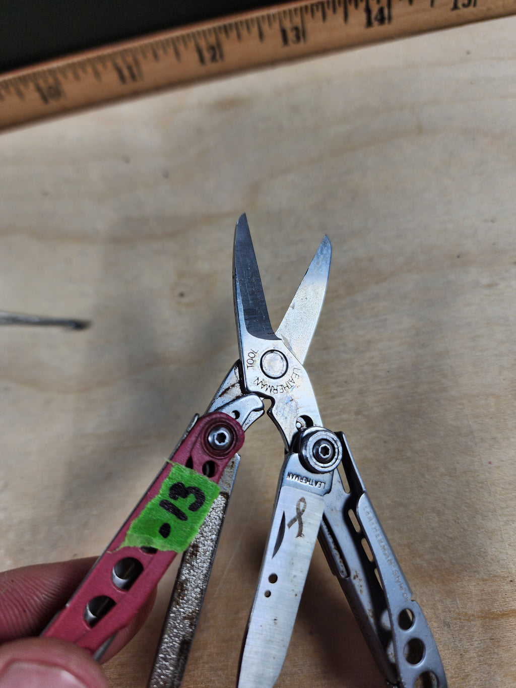 Leatherman Style CS #-13 Very dirty, light rust, light usage, pink rare