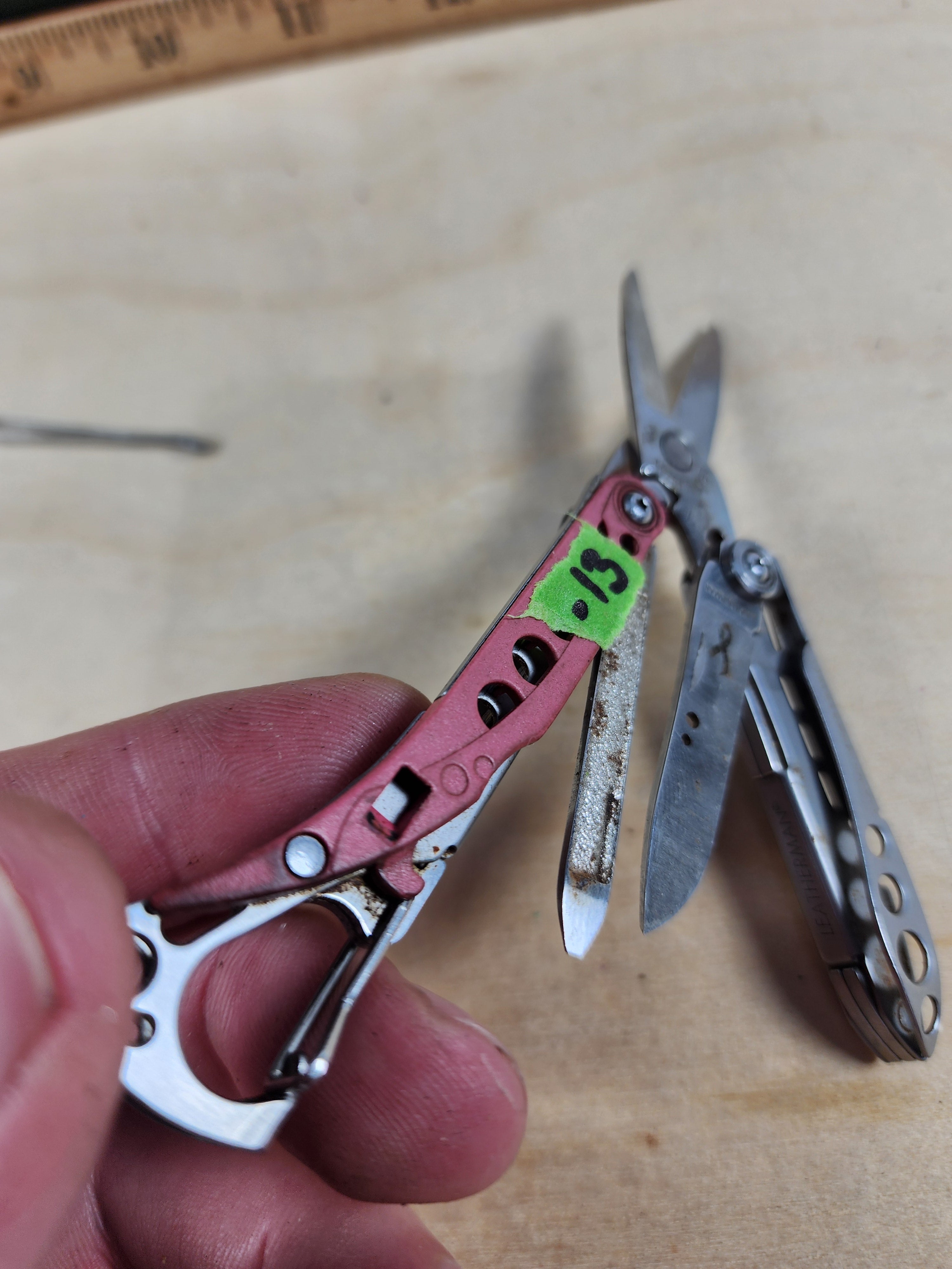Leatherman Style CS #-13 Very dirty, light rust, light usage, pink rare