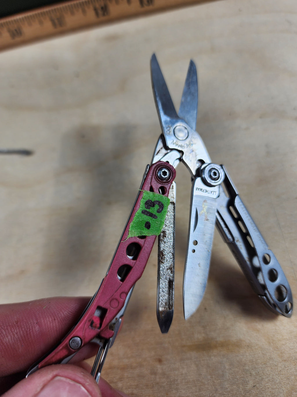 Leatherman Style CS #-13 Very dirty, light rust, light usage, pink rare