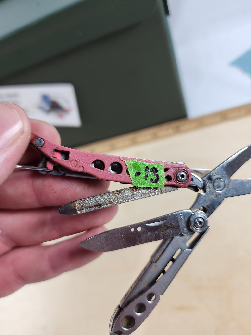 Leatherman Style CS #-13 Very dirty, light rust, light usage, pink rare