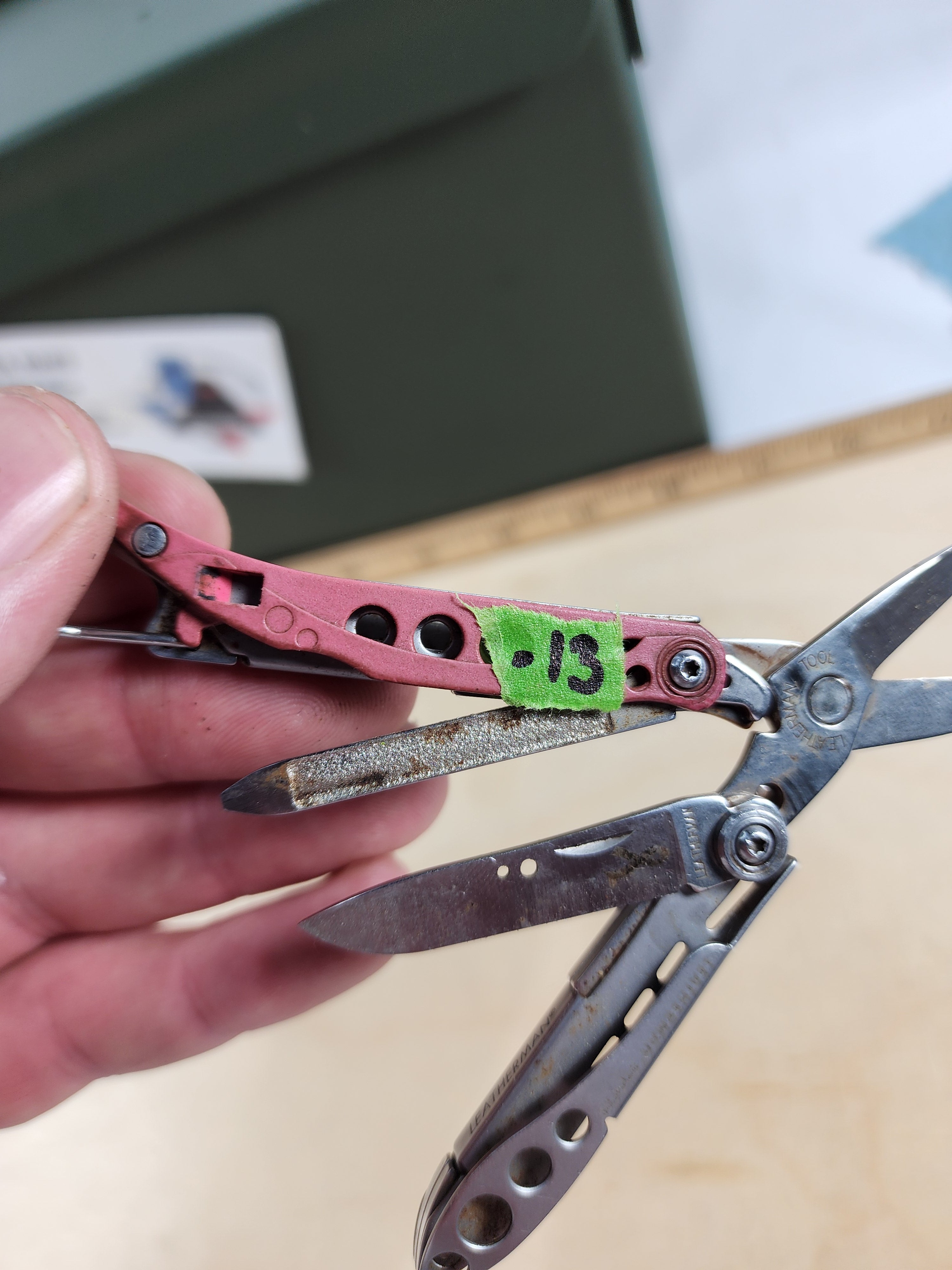 Leatherman Style CS #-13 Very dirty, light rust, light usage, pink rare