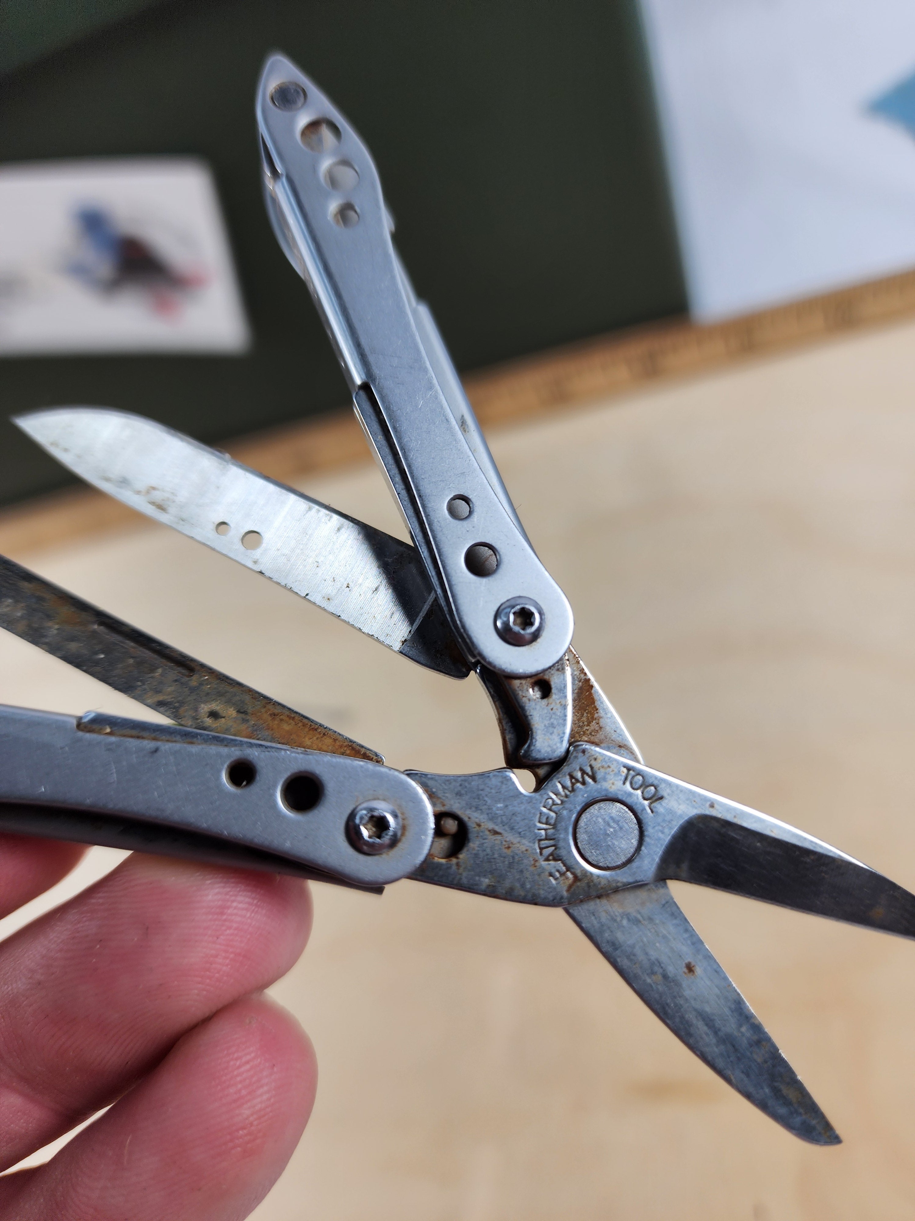 Leatherman Style CS #-13 Very dirty, light rust, light usage, pink rare