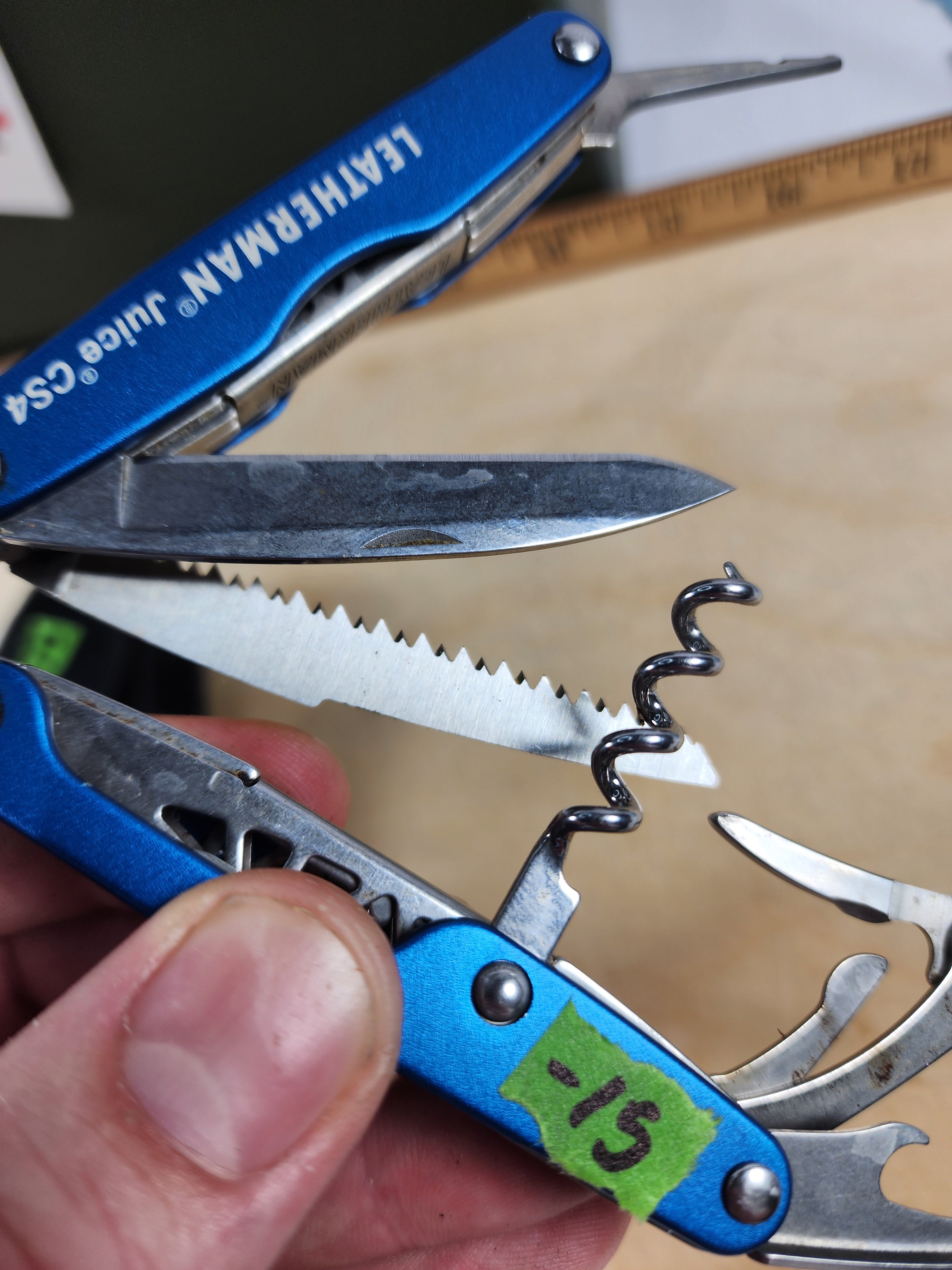 Leatherman Juice CS4 #-15 W/ sheath light usage, dirty/possible rust