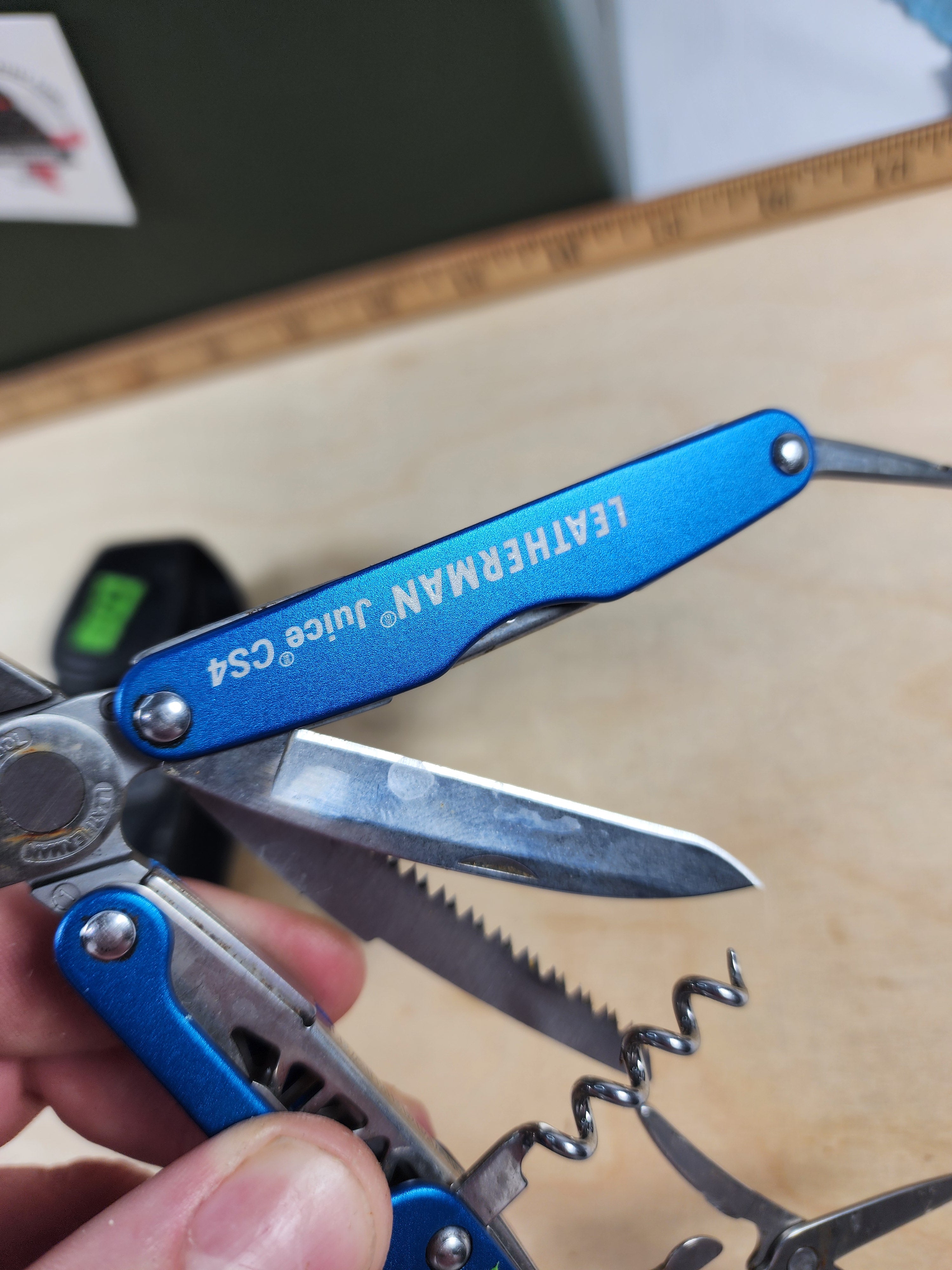 Leatherman Juice CS4 #-15 W/ sheath light usage, dirty/possible rust