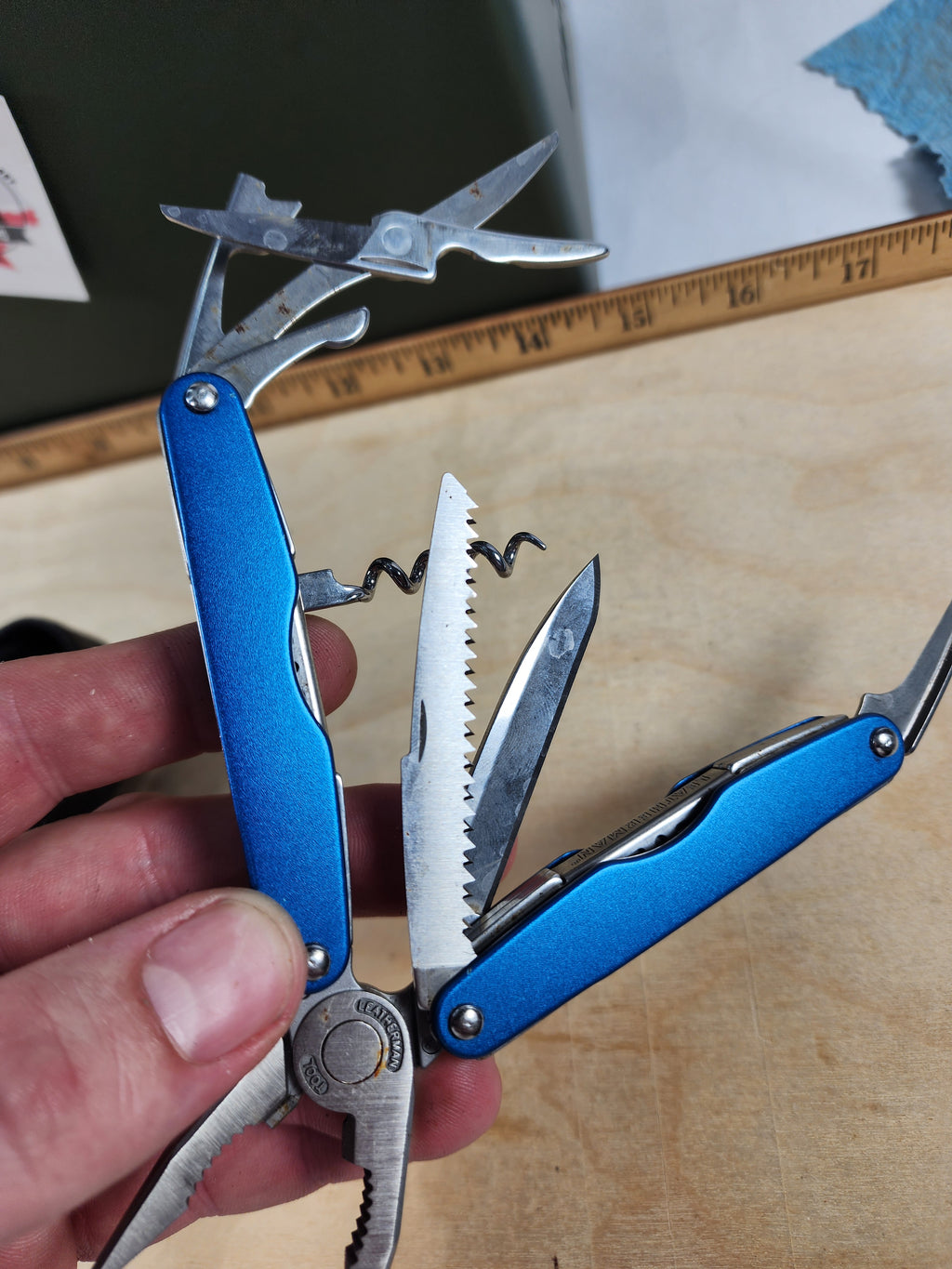 Leatherman Juice CS4 #-15 W/ sheath light usage, dirty/possible rust