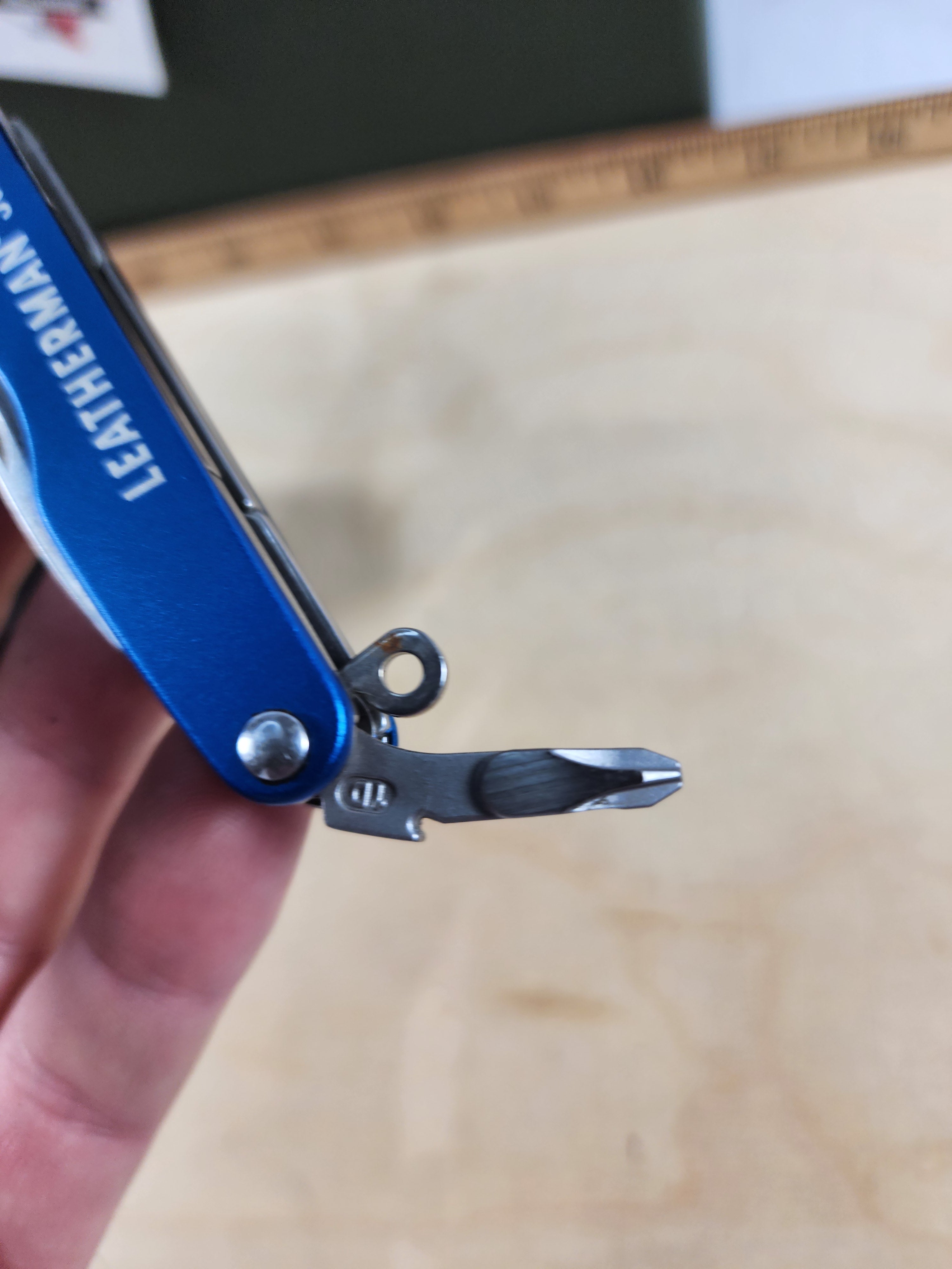 Leatherman Juice CS4 #-15 W/ sheath light usage, dirty/possible rust