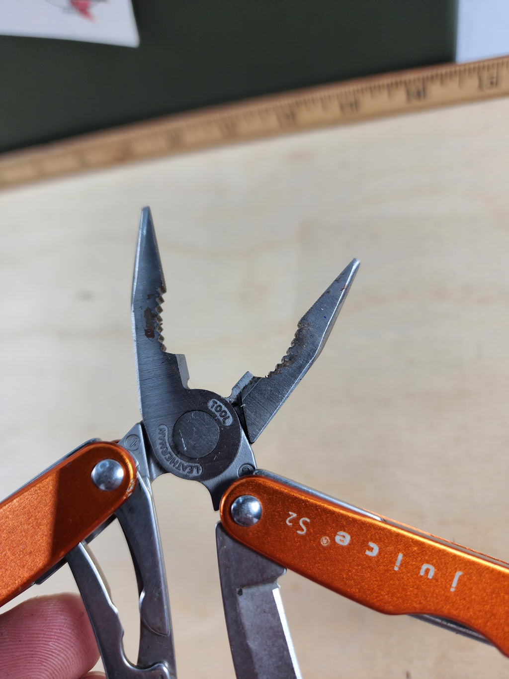 Leatherman Juice S2 #-14 Light usage great condition, C Lazy U Ranch