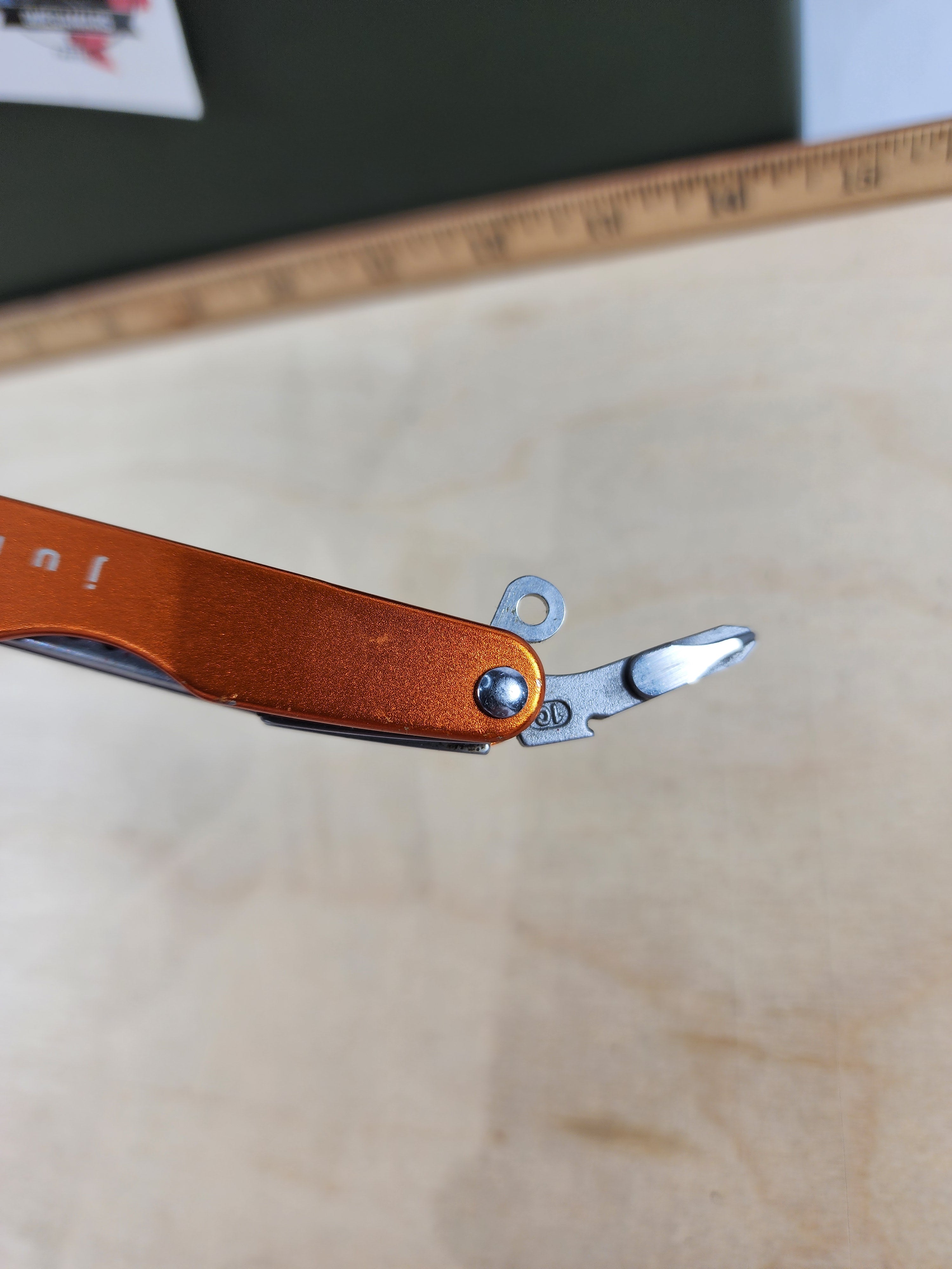Leatherman Juice S2 #-14 Light usage great condition, C Lazy U Ranch