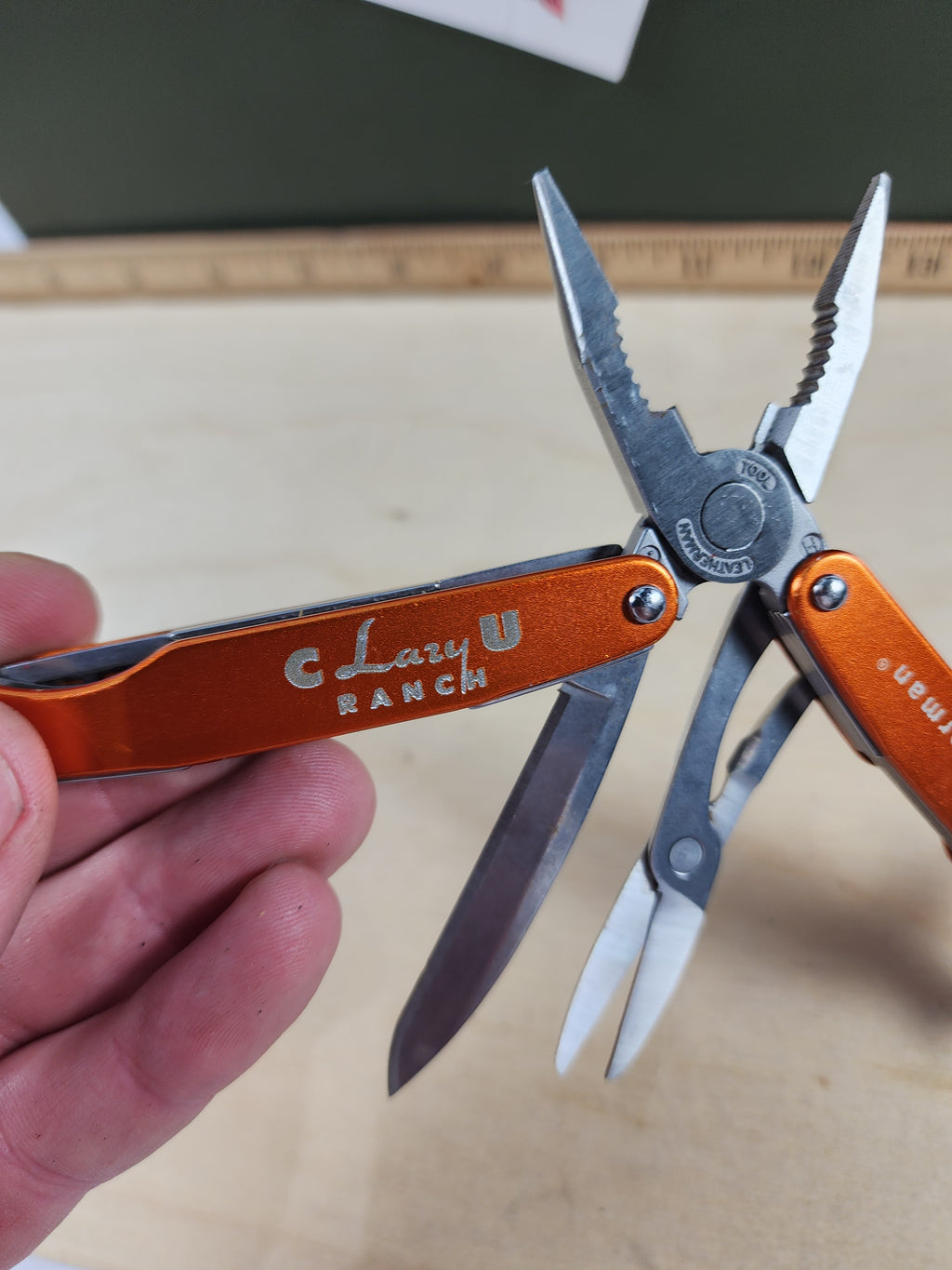 Leatherman Juice S2 #-14 Light usage great condition, C Lazy U Ranch