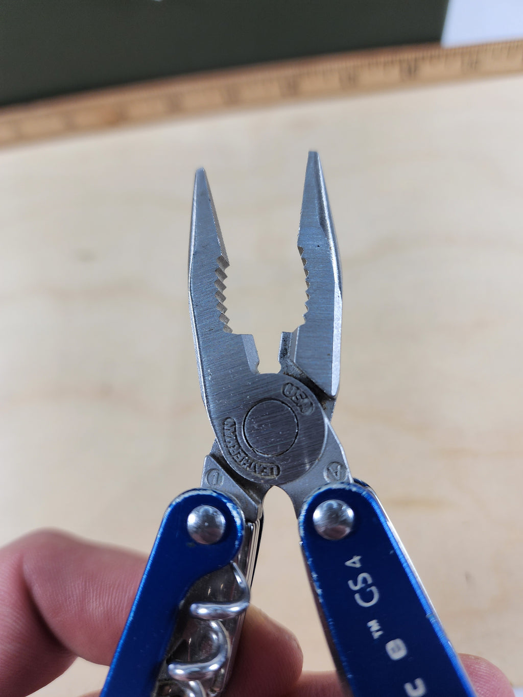 Leatherman Juice Cs4 #-16 Light usage/dirty, possible rust on scissors