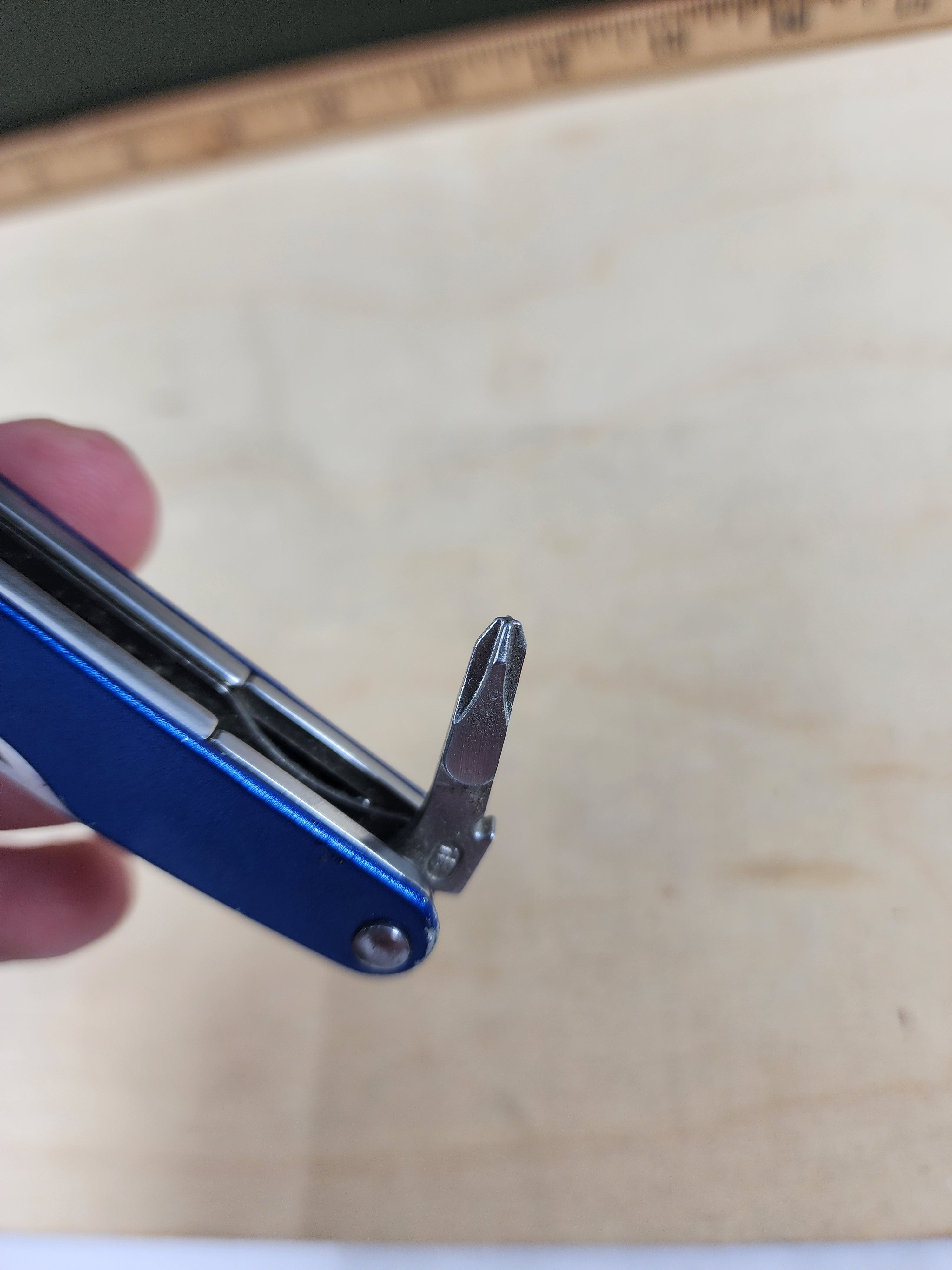 Leatherman Juice Cs4 #-16 Light usage/dirty, possible rust on scissors