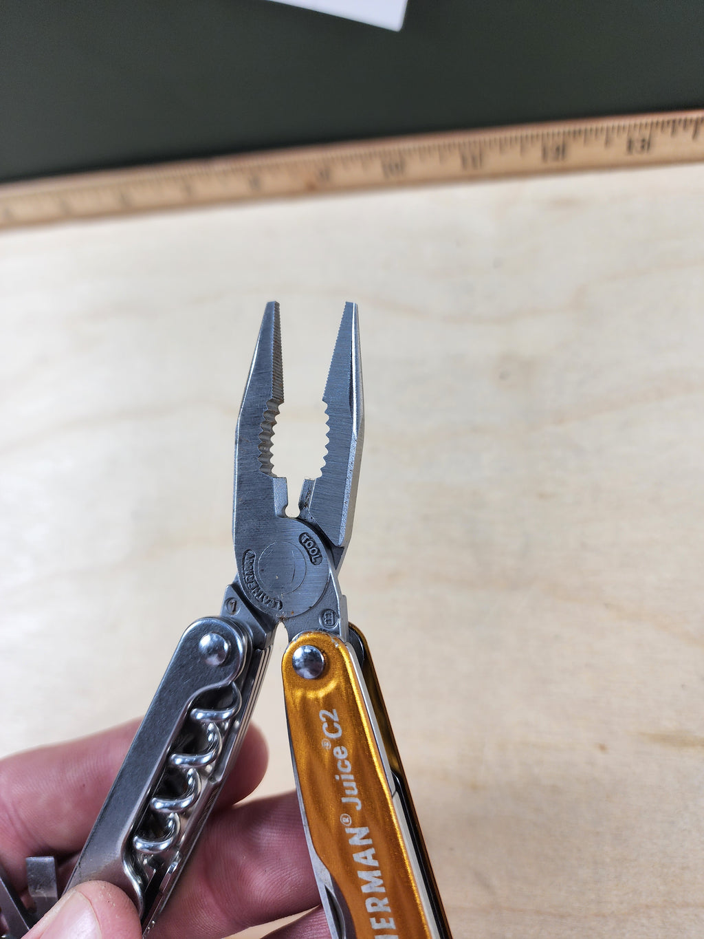 Leatherman Juice C2 #-17 Light usage