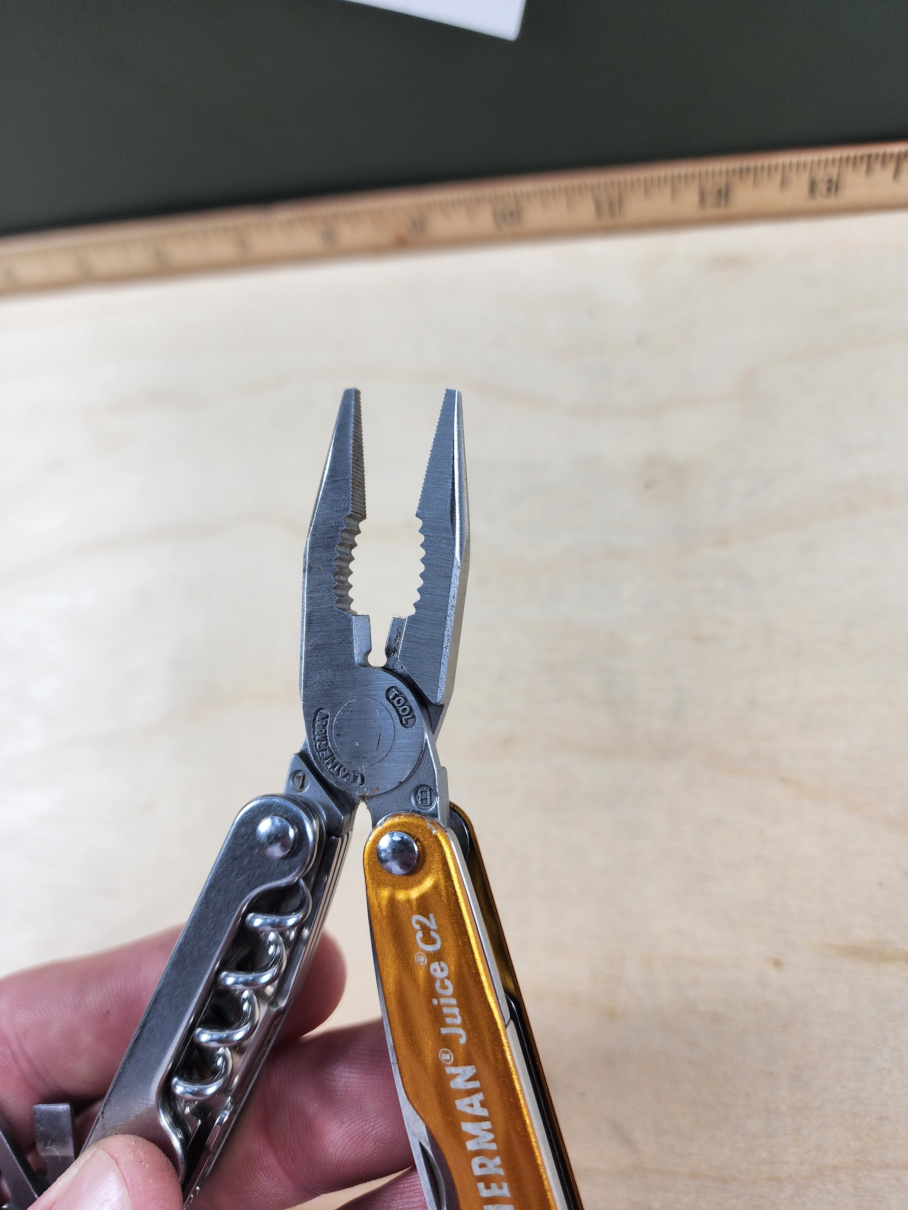 Leatherman Juice C2 #-17 Light usage