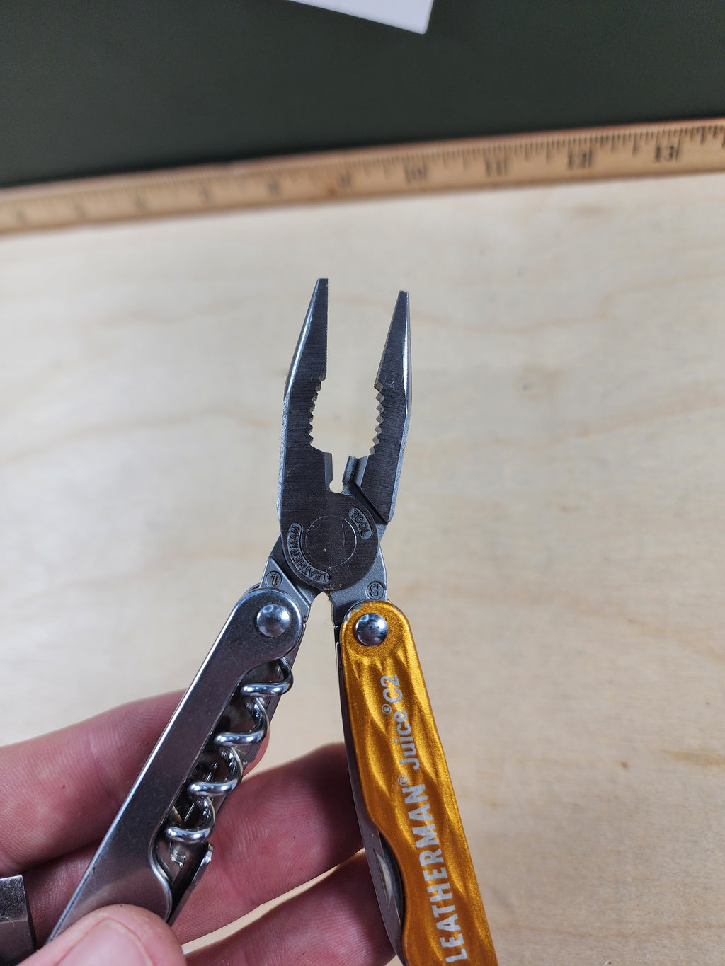 Leatherman Juice C2 #-17 Light usage