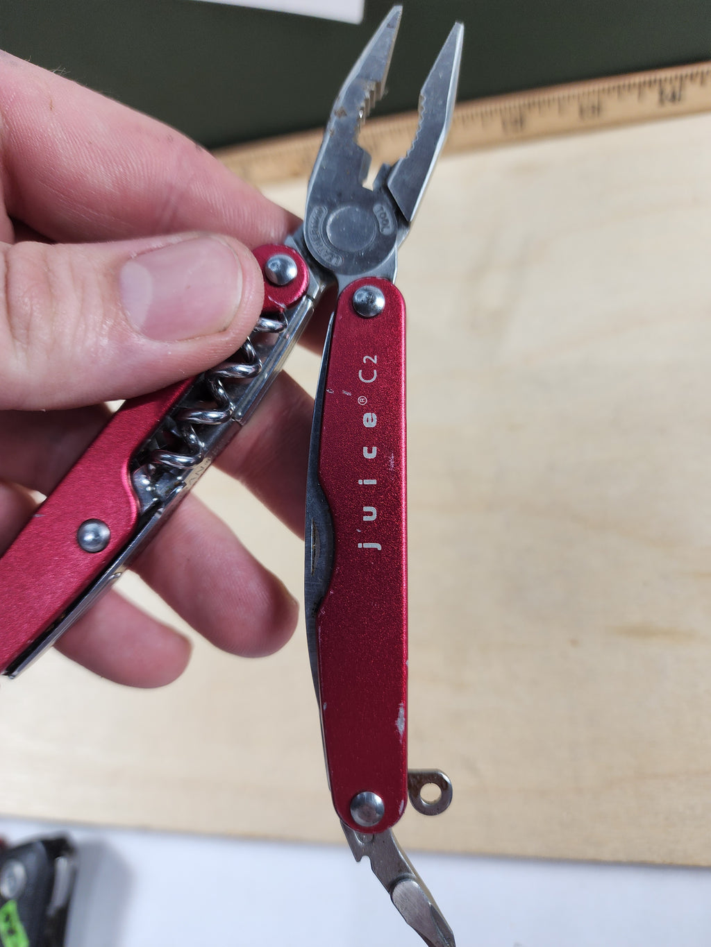 Leatherman Juice C2 #-18 dirty, light usage