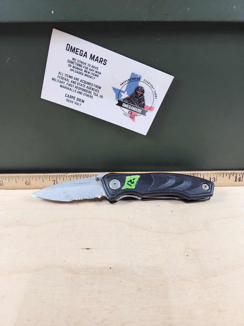 Leatherman C300 #-21 Light usage, blade dings
