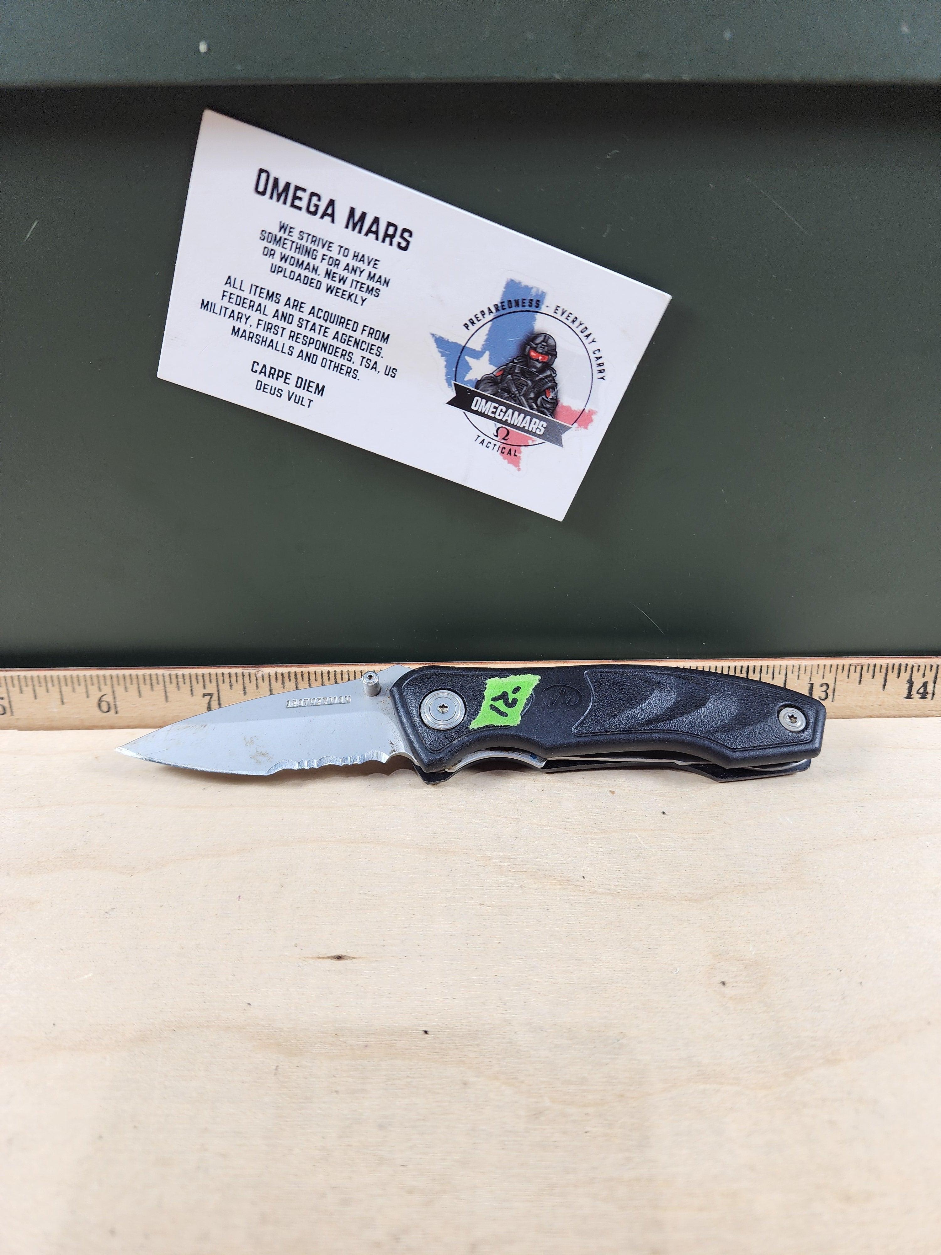Leatherman C300 #-21 Light usage, blade dings