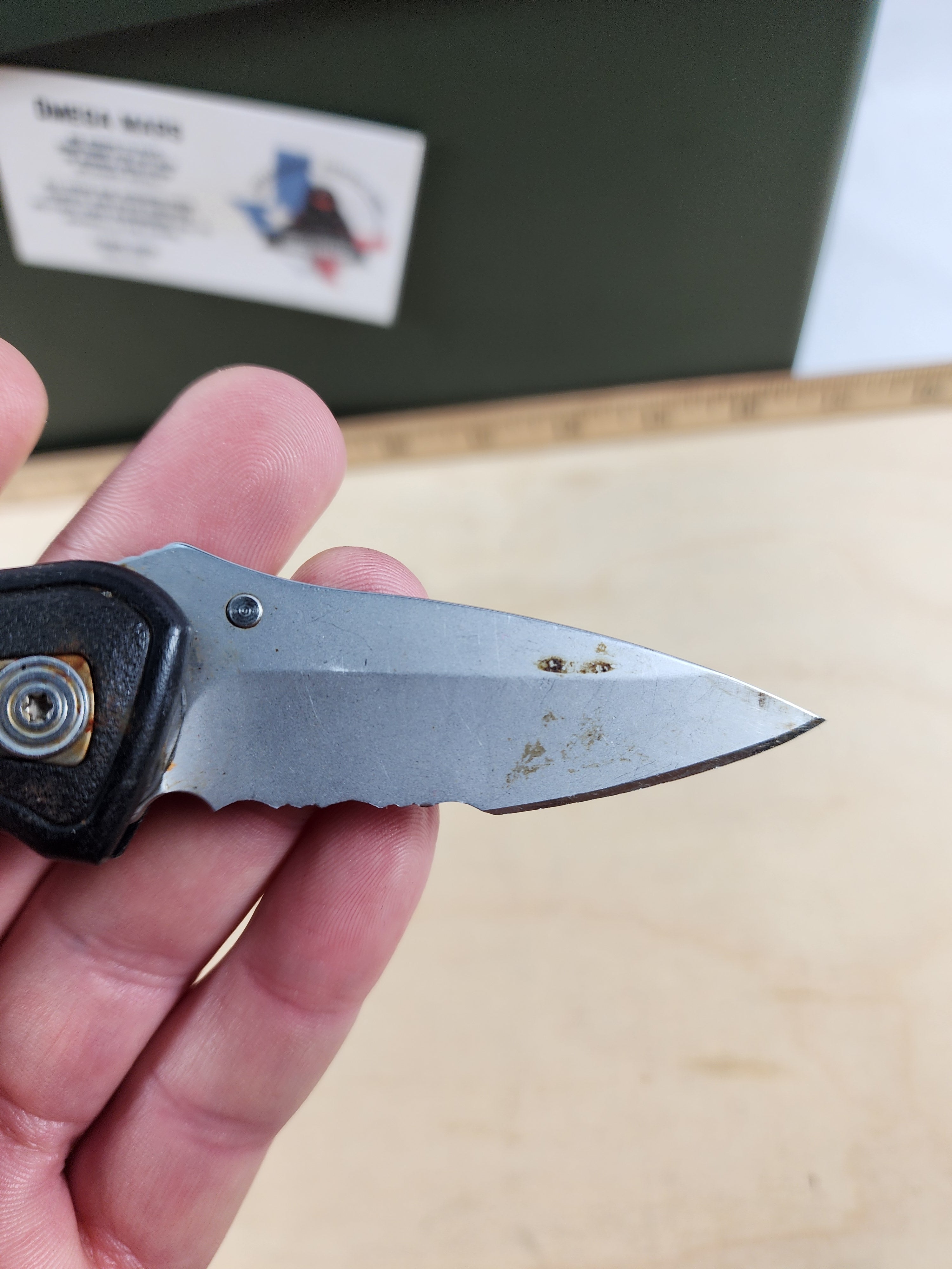 Leatherman C300 #-21 Light usage, blade dings