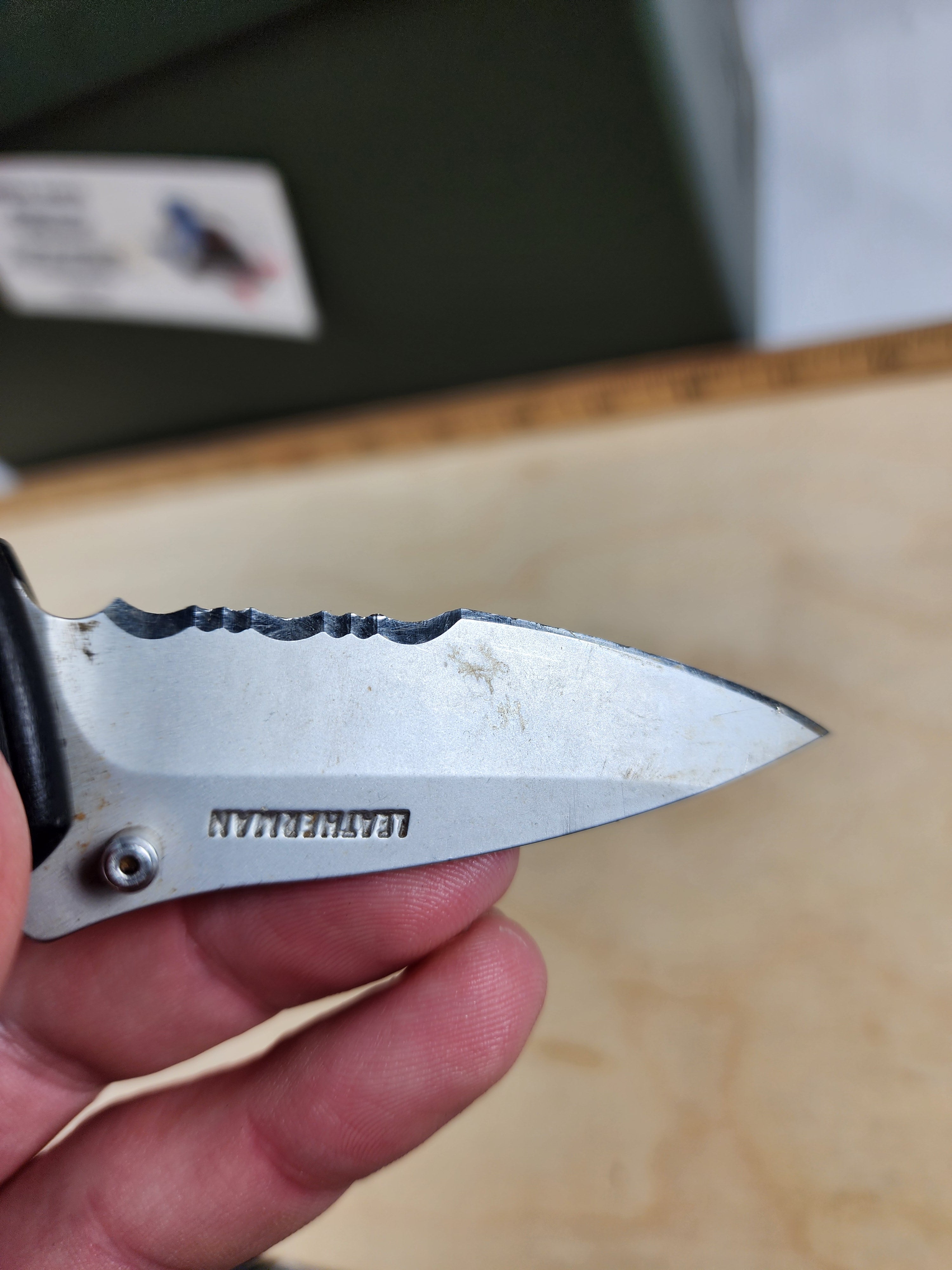 Leatherman C300 #-21 Light usage, blade dings