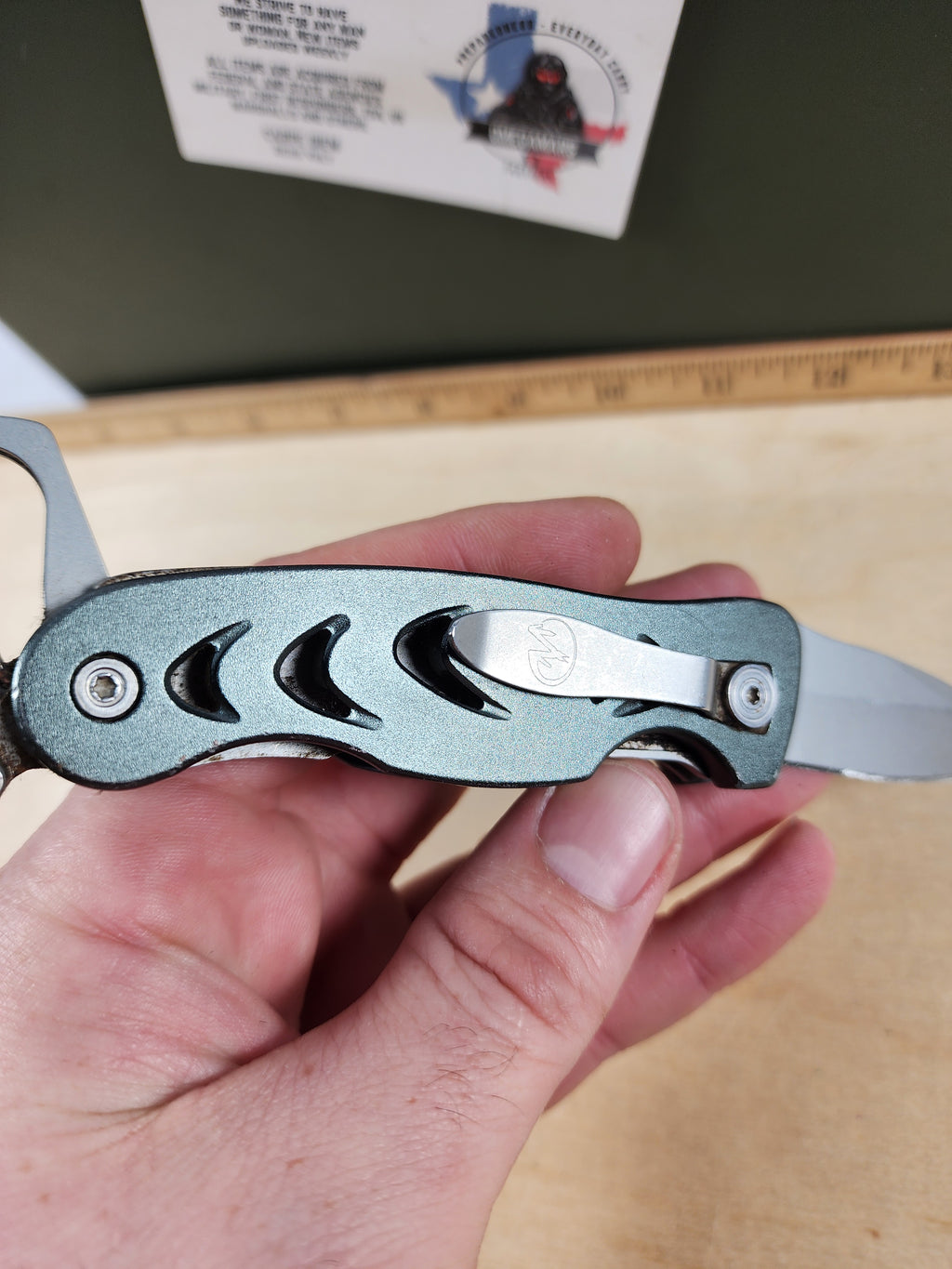 Leatherman C308 #-28 Light usage, Dirty, appears resharpened, limited edition