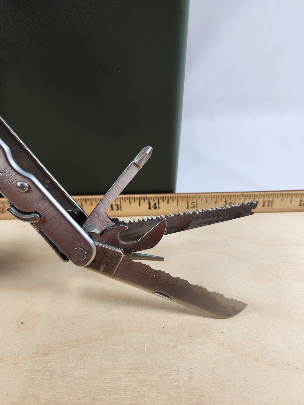 Leatherman Super Tool 200 #-30 0304/0204 light usage