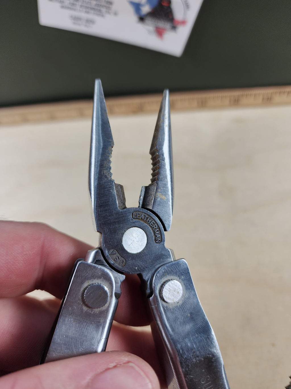 Leatherman Super Tool 200 #-32 Light usage, dirty 0701 dates