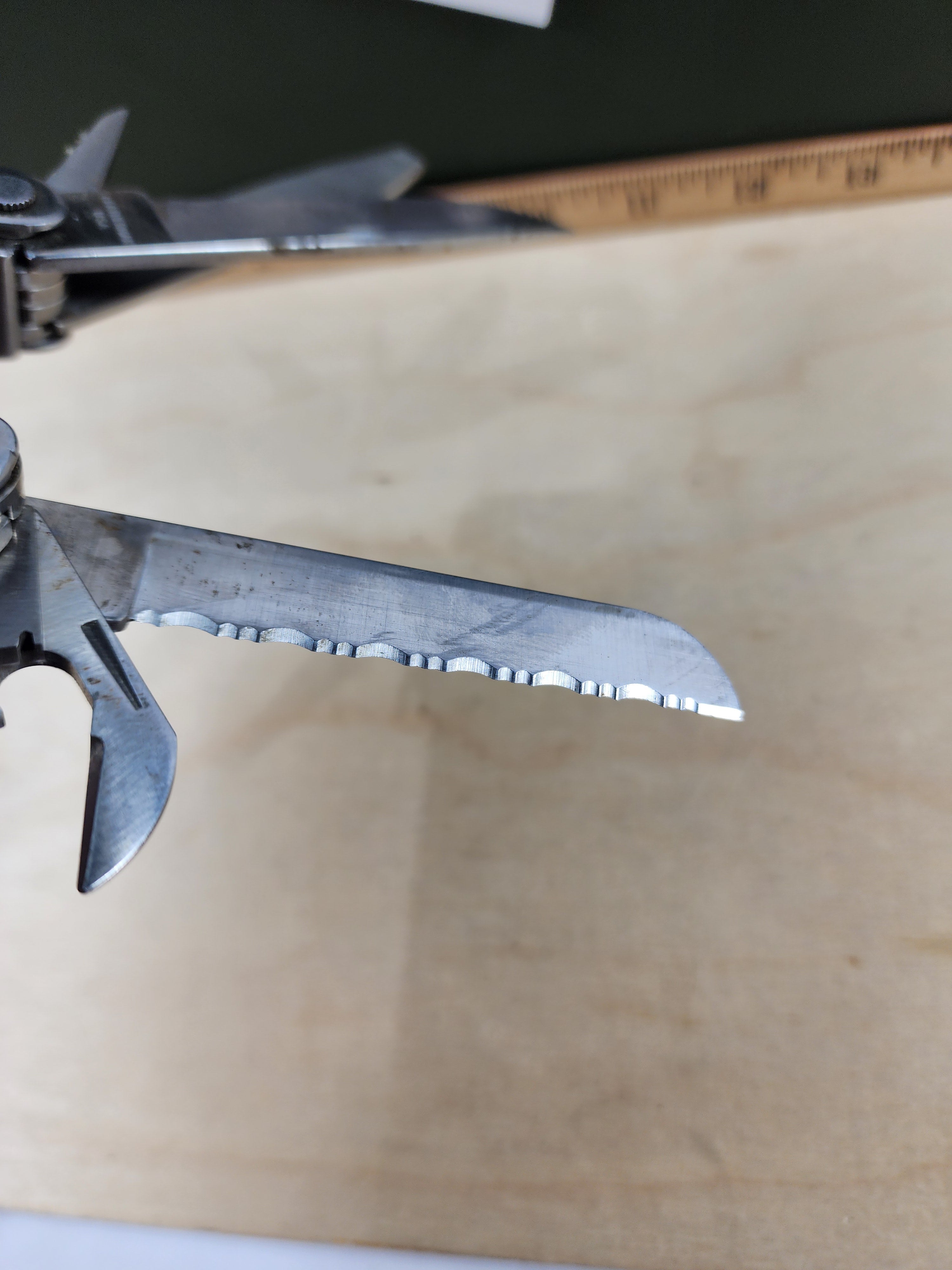 Leatherman Super Tool 200 #-32 Light usage, dirty 0701 dates
