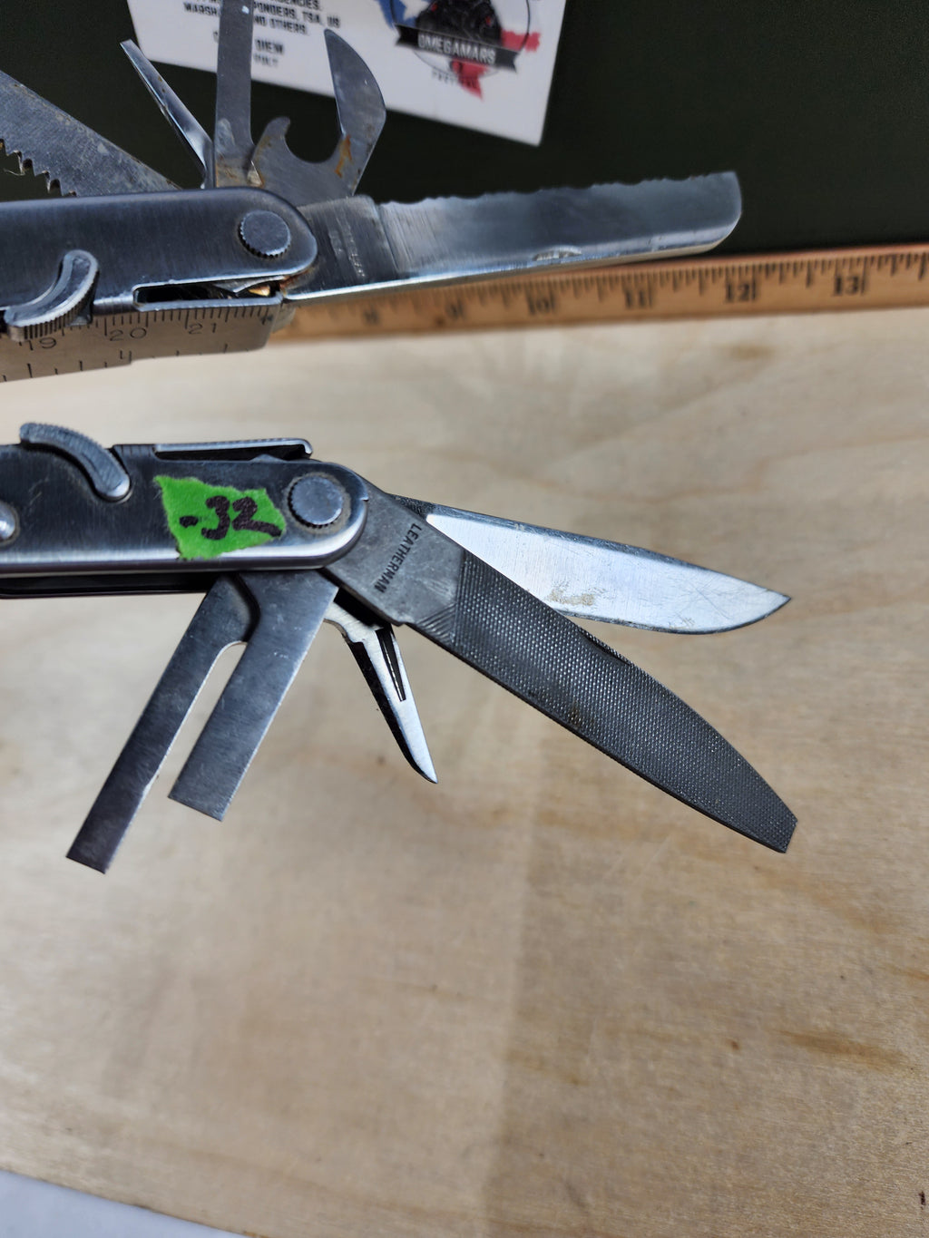 Leatherman Super Tool 200 #-32 Light usage, dirty 0701 dates