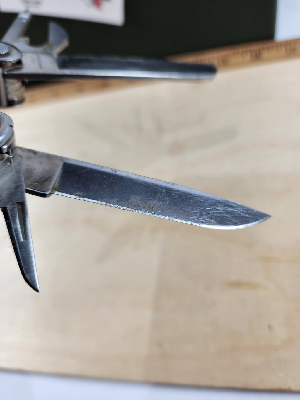 Leatherman Super Tool 200 #-32 Light usage, dirty 0701 dates