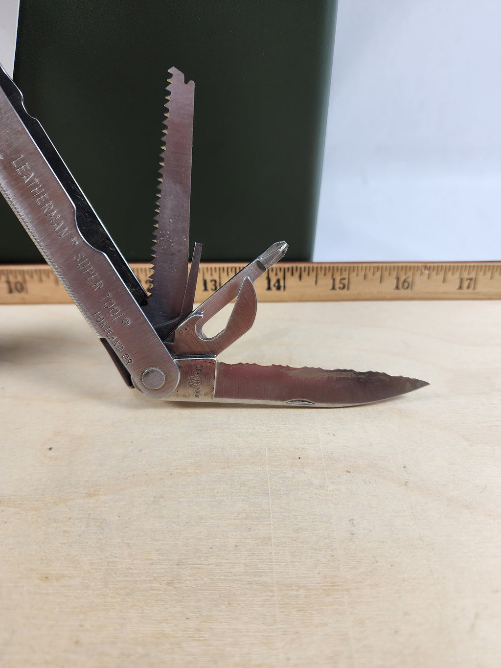 Leatherman Super Tool #-33 Original, light usage, dirty, 0797/0897