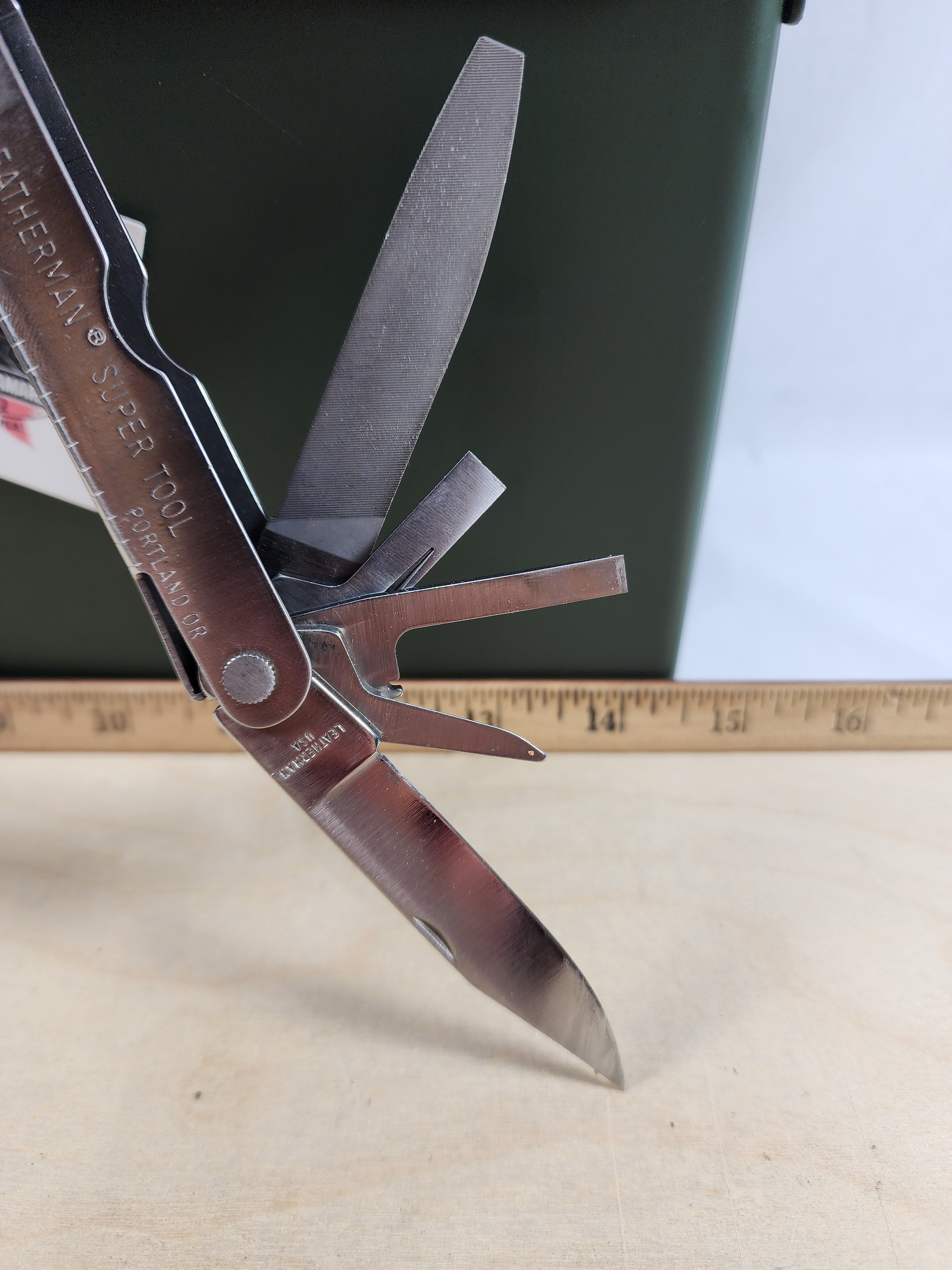 Leatherman Super Tool #-36 Original, Light Usage 1095/1195