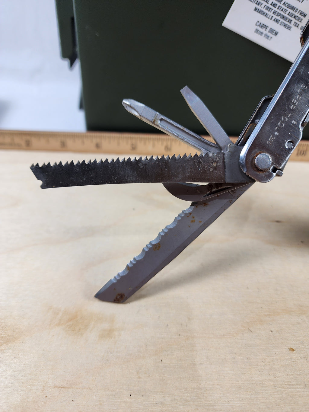 Leatherman Super Tool 300 #-37 Dirty, light usage, possible rust