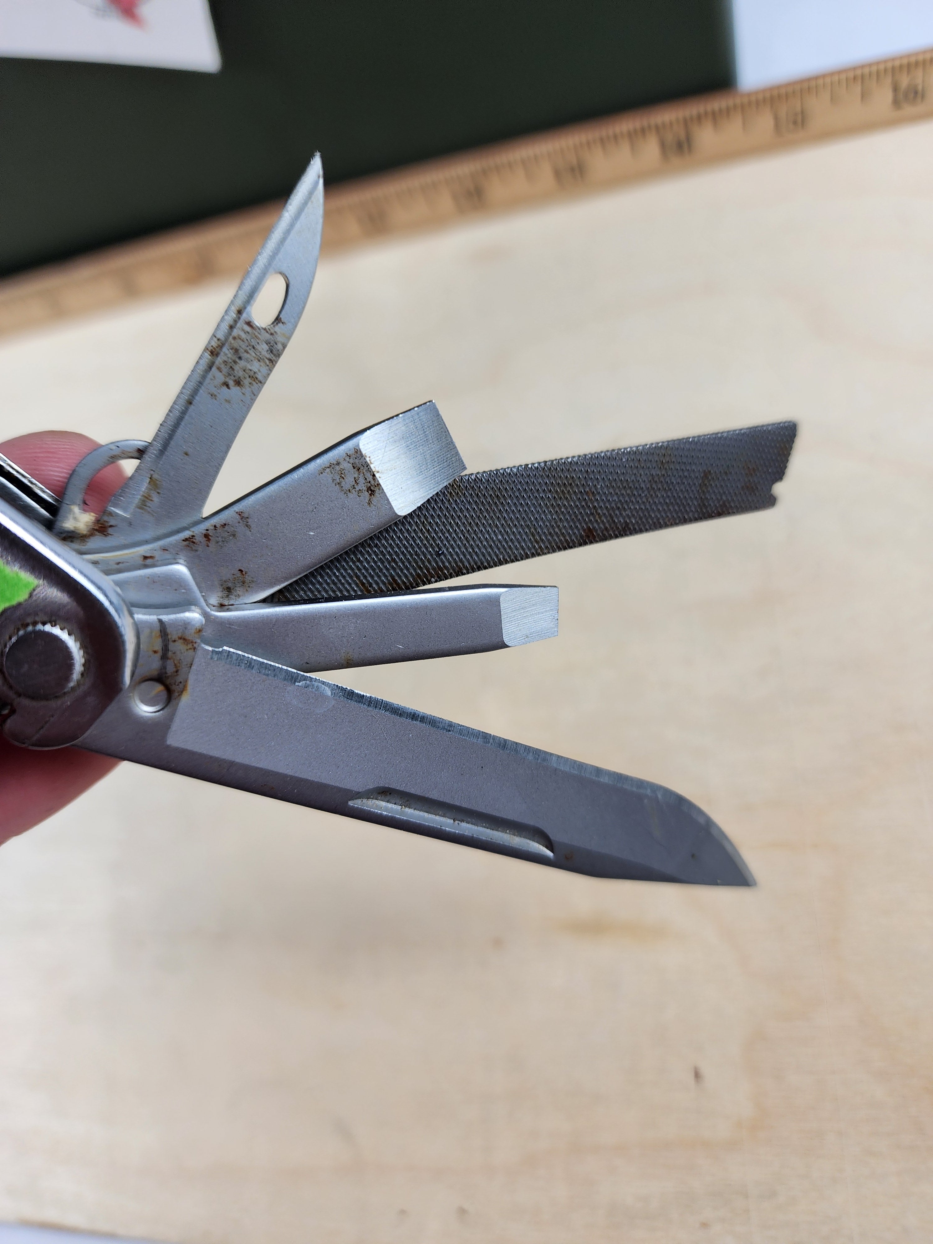 Leatherman Super Tool 300 #-37 Dirty, light usage, possible rust